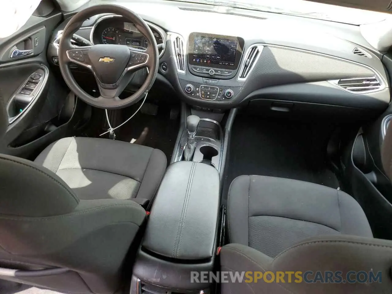 8 Фотография поврежденного автомобиля 1G1ZD5ST7MF063477 CHEVROLET MALIBU 2021