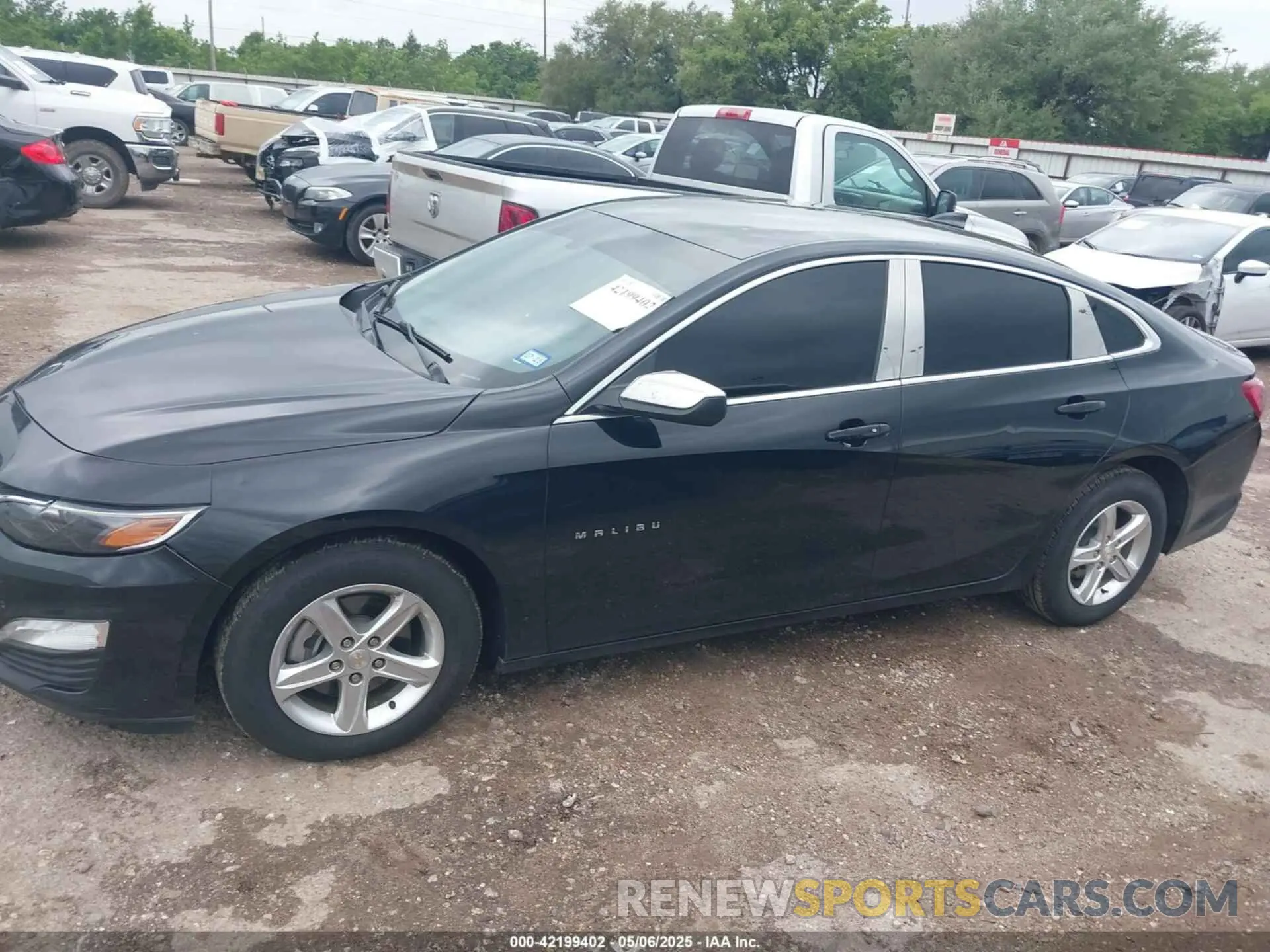 14 Photograph of a damaged car 1G1ZD5ST8MF004762 CHEVROLET MALIBU 2021