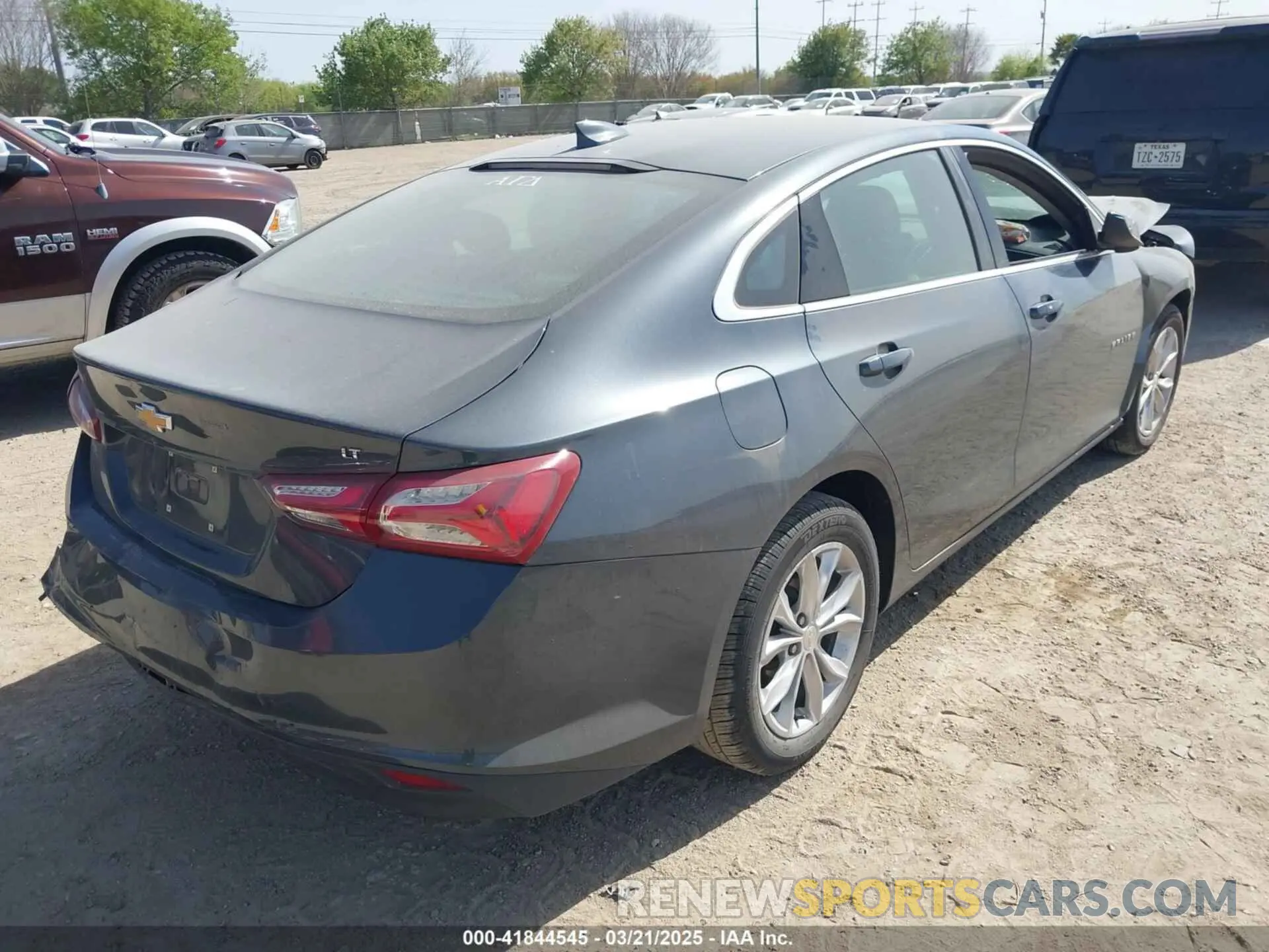 4 Photograph of a damaged car 1G1ZD5ST8MF072110 CHEVROLET MALIBU 2021
