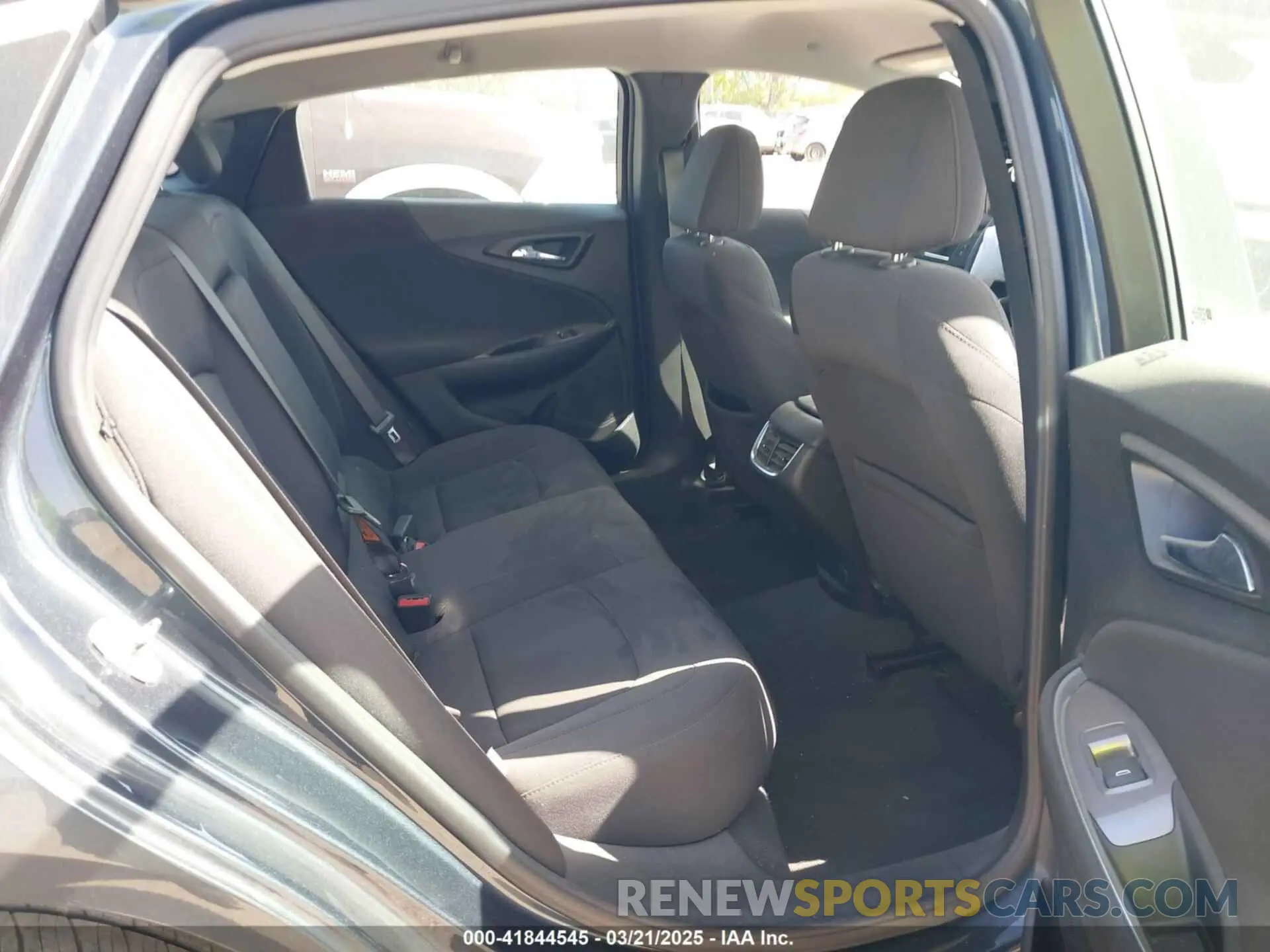 8 Photograph of a damaged car 1G1ZD5ST8MF072110 CHEVROLET MALIBU 2021