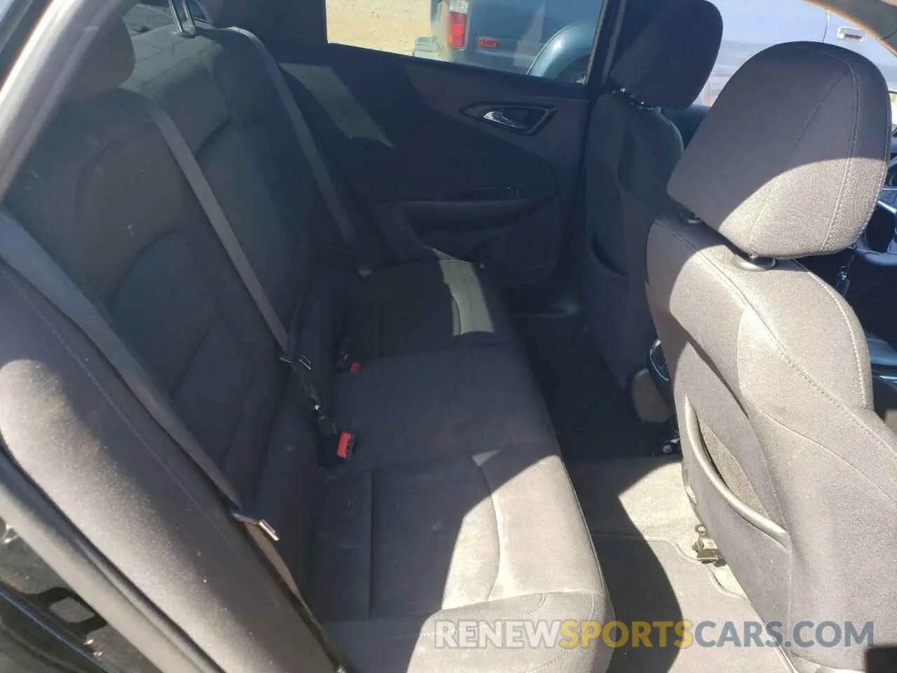 10 Photograph of a damaged car 1G1ZD5ST9MF014104 CHEVROLET MALIBU 2021