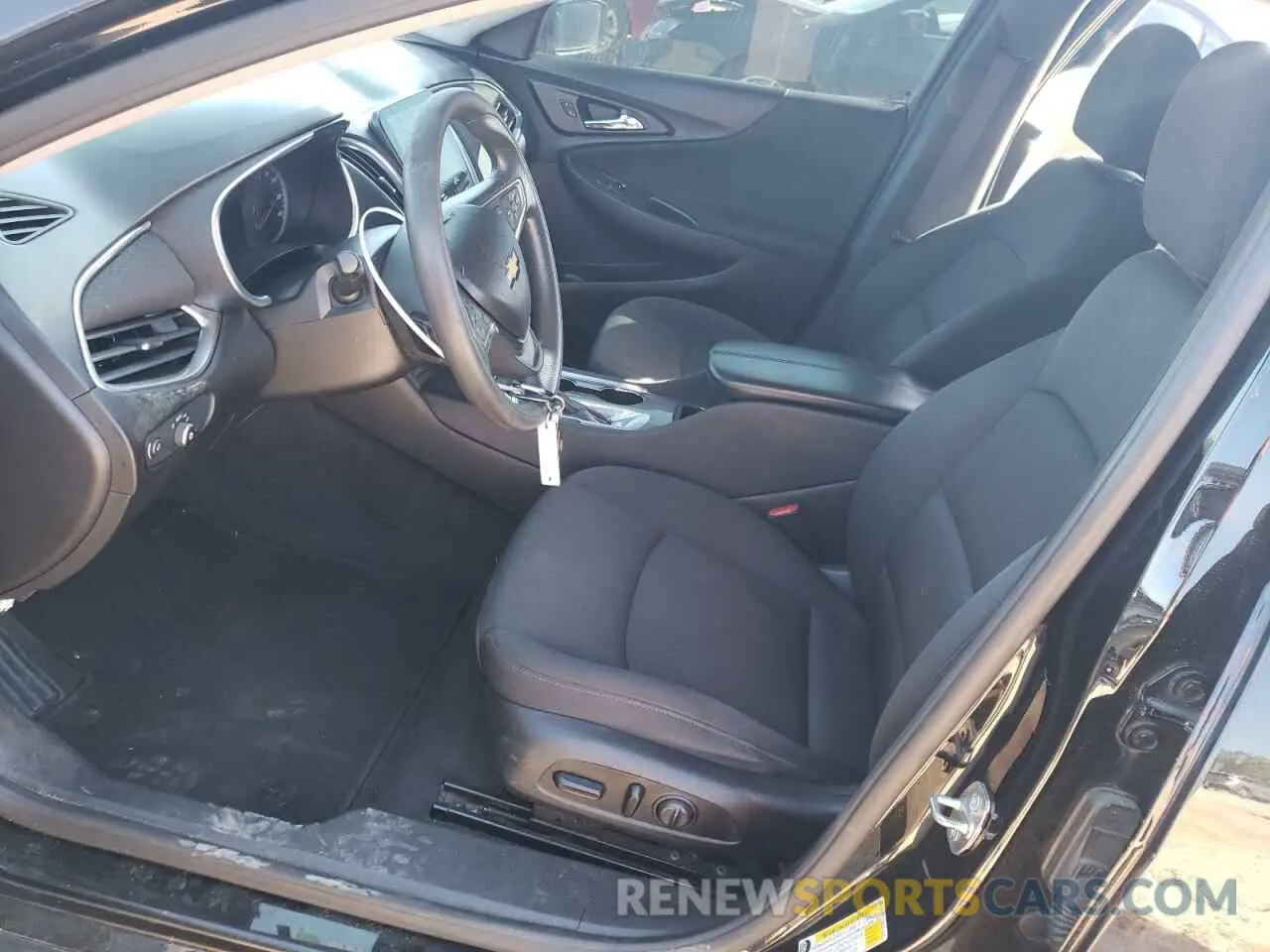 7 Photograph of a damaged car 1G1ZD5ST9MF014104 CHEVROLET MALIBU 2021