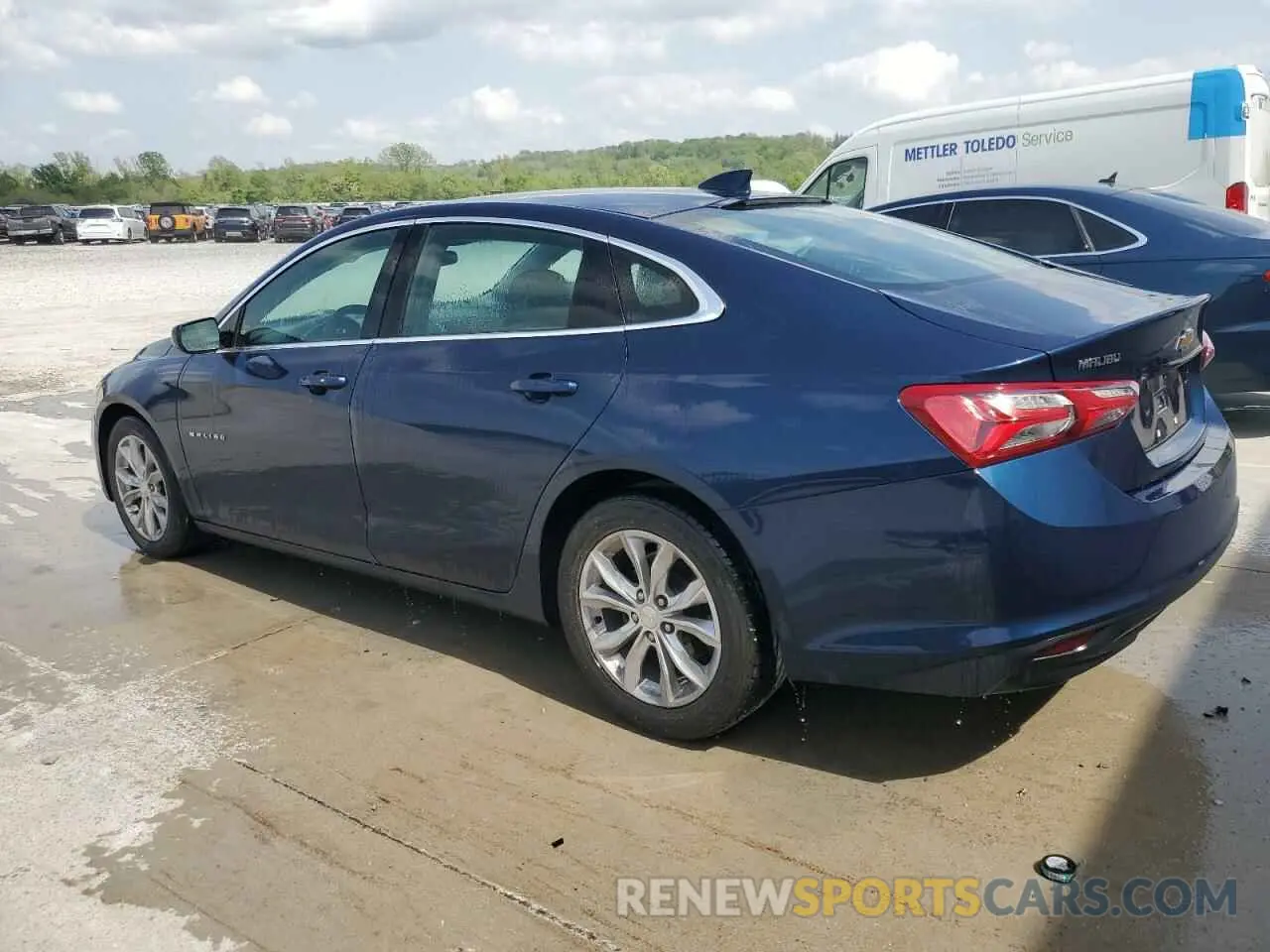 2 Фотография поврежденного автомобиля 1G1ZD5STXMF018811 CHEVROLET MALIBU 2021