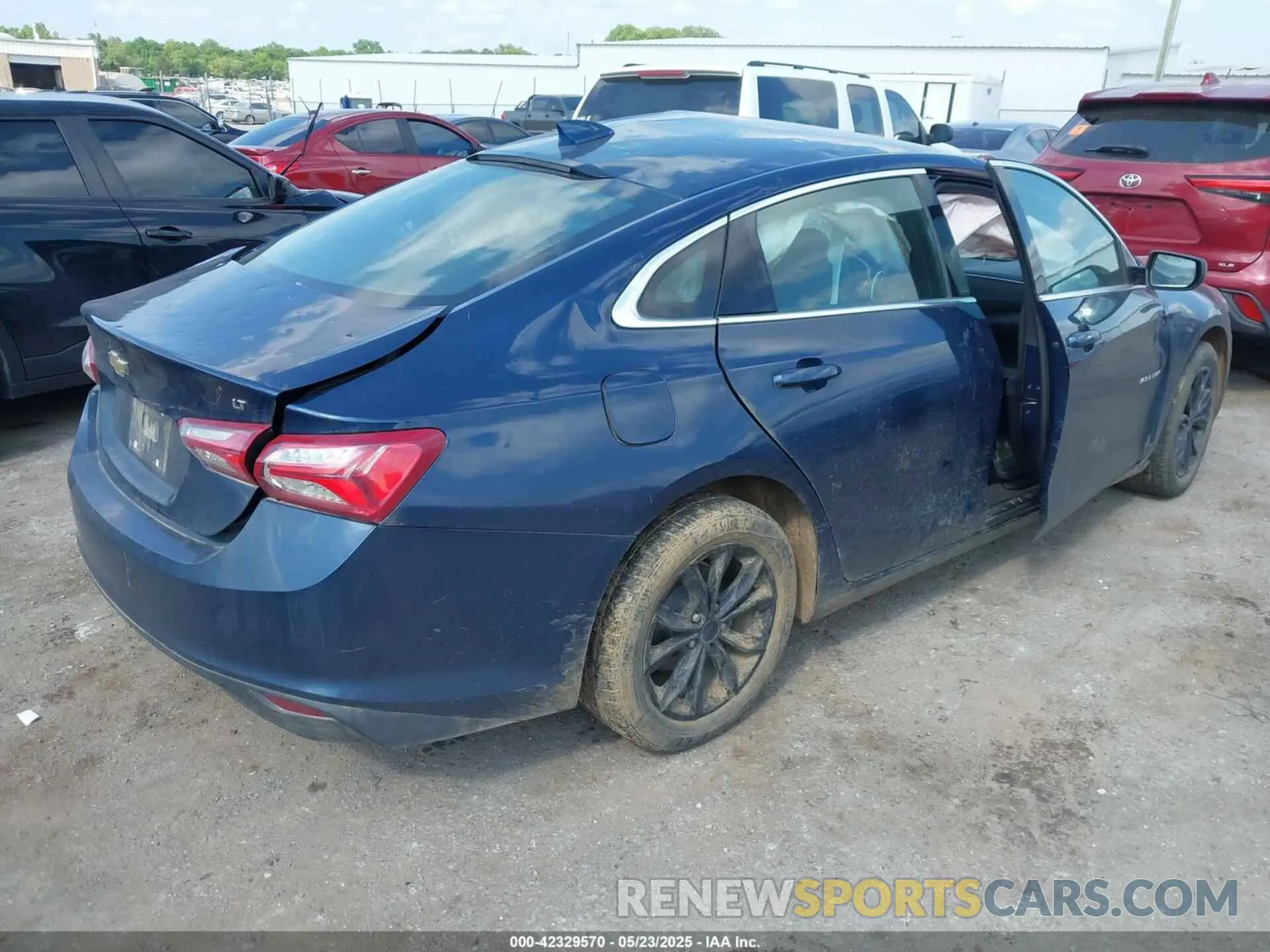 4 Photograph of a damaged car 1G1ZD5STXMF022759 CHEVROLET MALIBU 2021