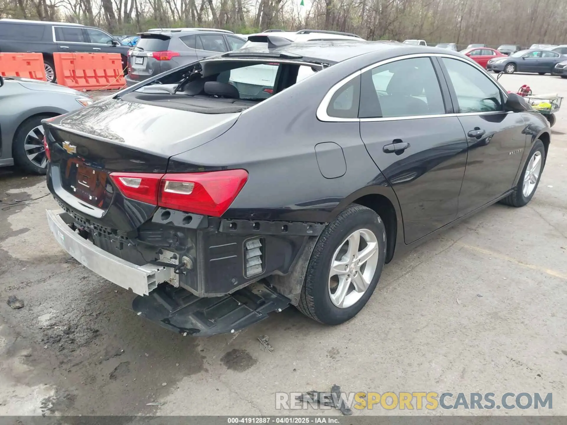 4 Photograph of a damaged car 1G1ZB5ST2NF204673 CHEVROLET MALIBU 2022