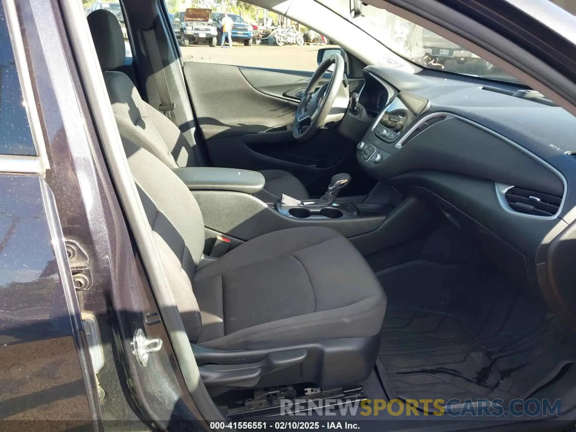 5 Photograph of a damaged car 1G1ZB5STXNF186987 CHEVROLET MALIBU 2022