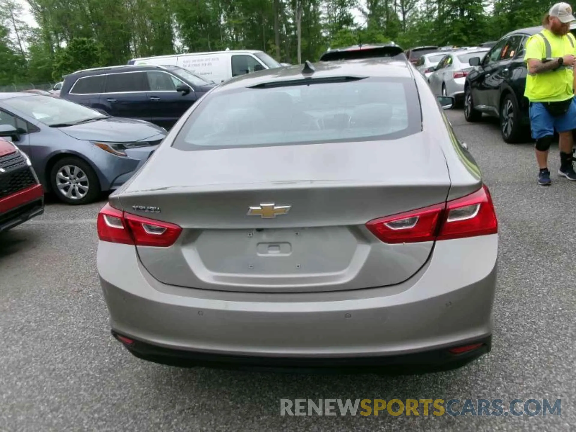 4 Фотография поврежденного автомобиля 1G1ZC5ST1NF153356 CHEVROLET MALIBU 2022