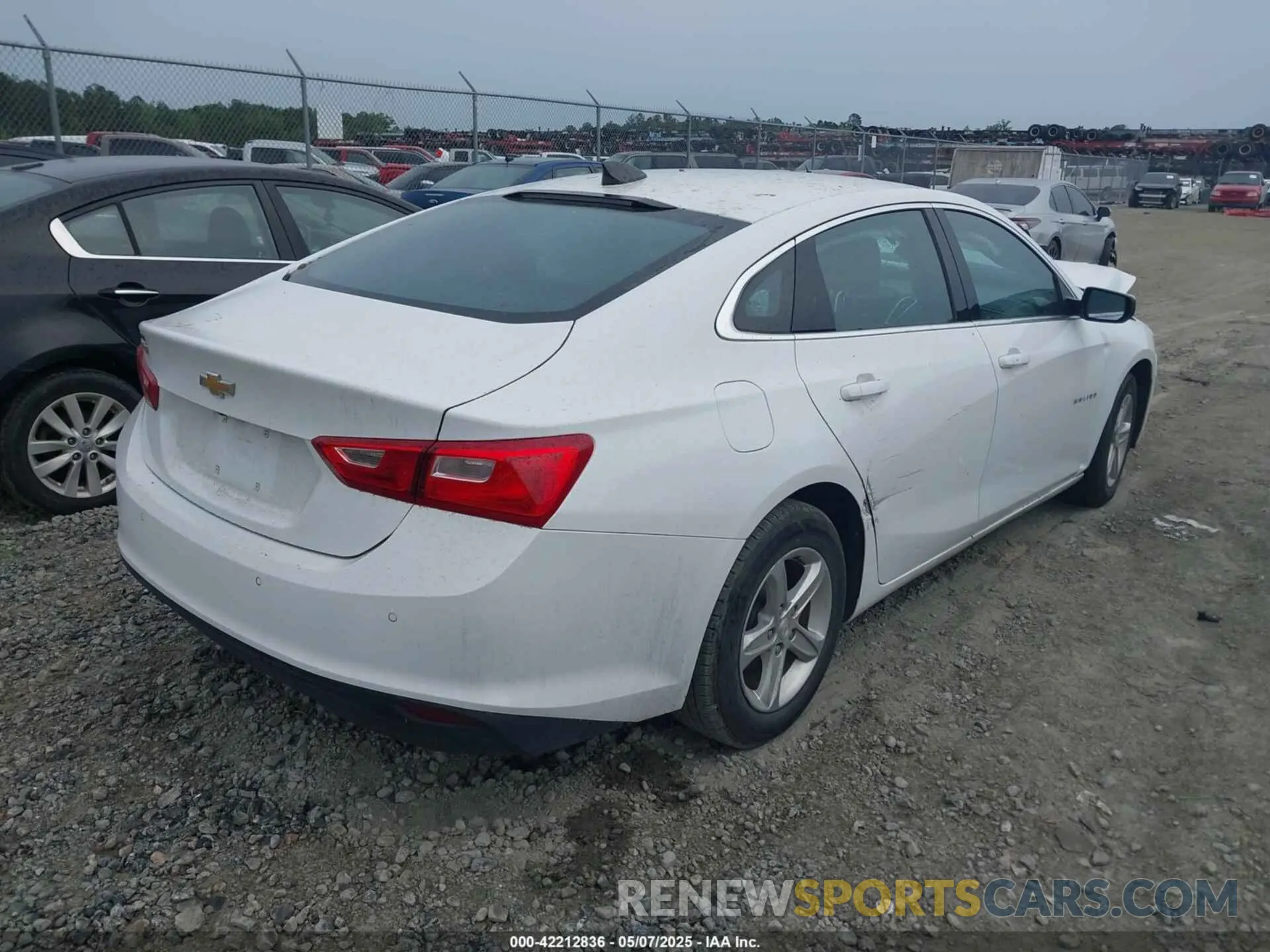 4 Photograph of a damaged car 1G1ZC5ST1NF175308 CHEVROLET MALIBU 2022