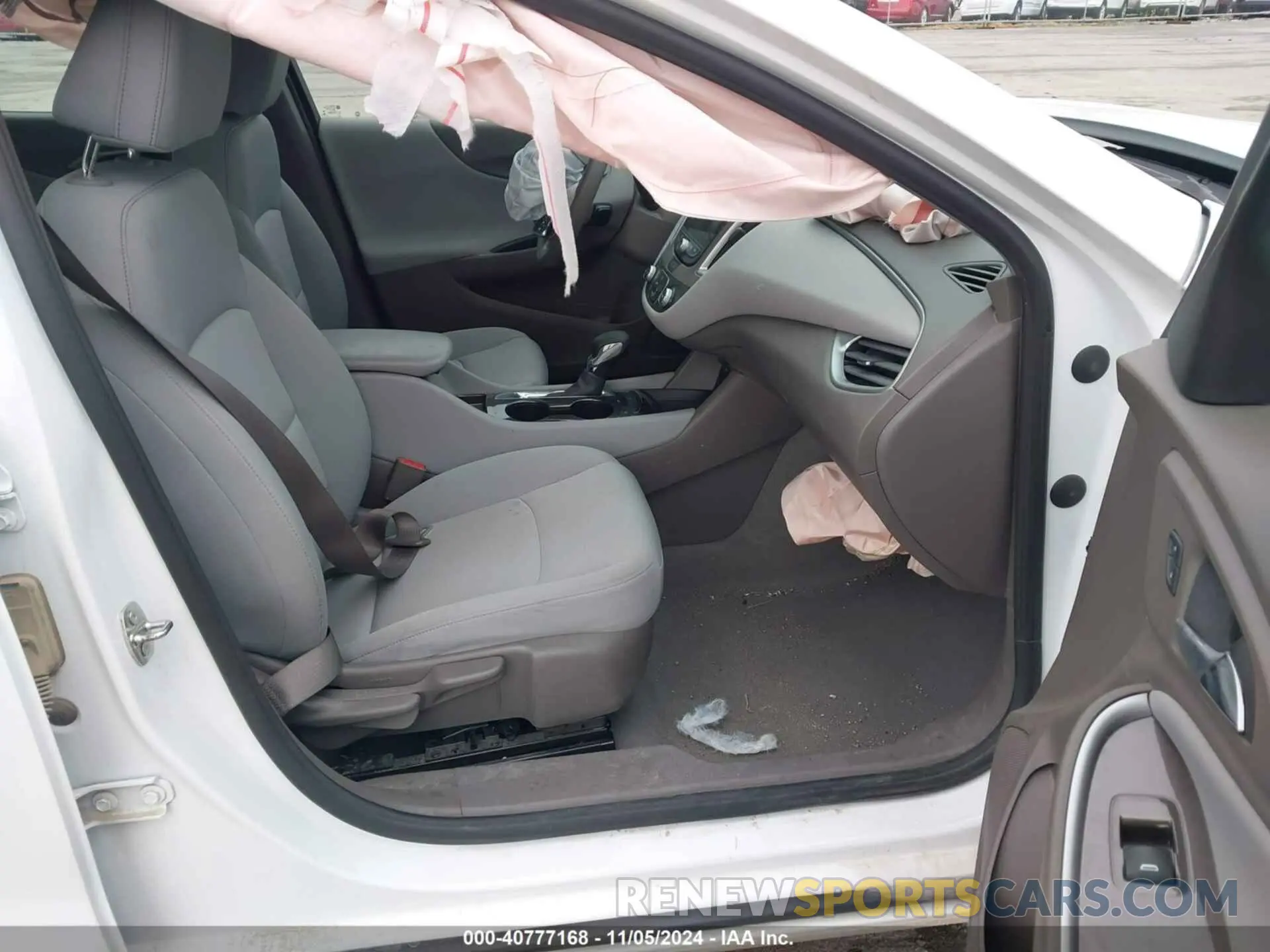 5 Photograph of a damaged car 1G1ZC5ST3NF184916 CHEVROLET MALIBU 2022