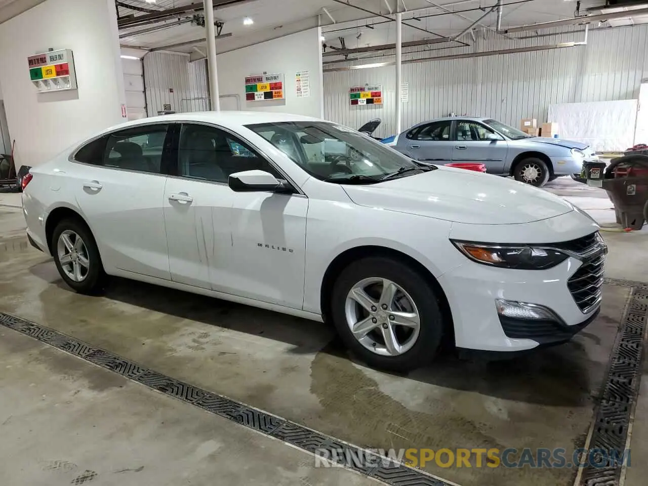 4 Photograph of a damaged car 1G1ZC5ST9NF178621 CHEVROLET MALIBU 2022