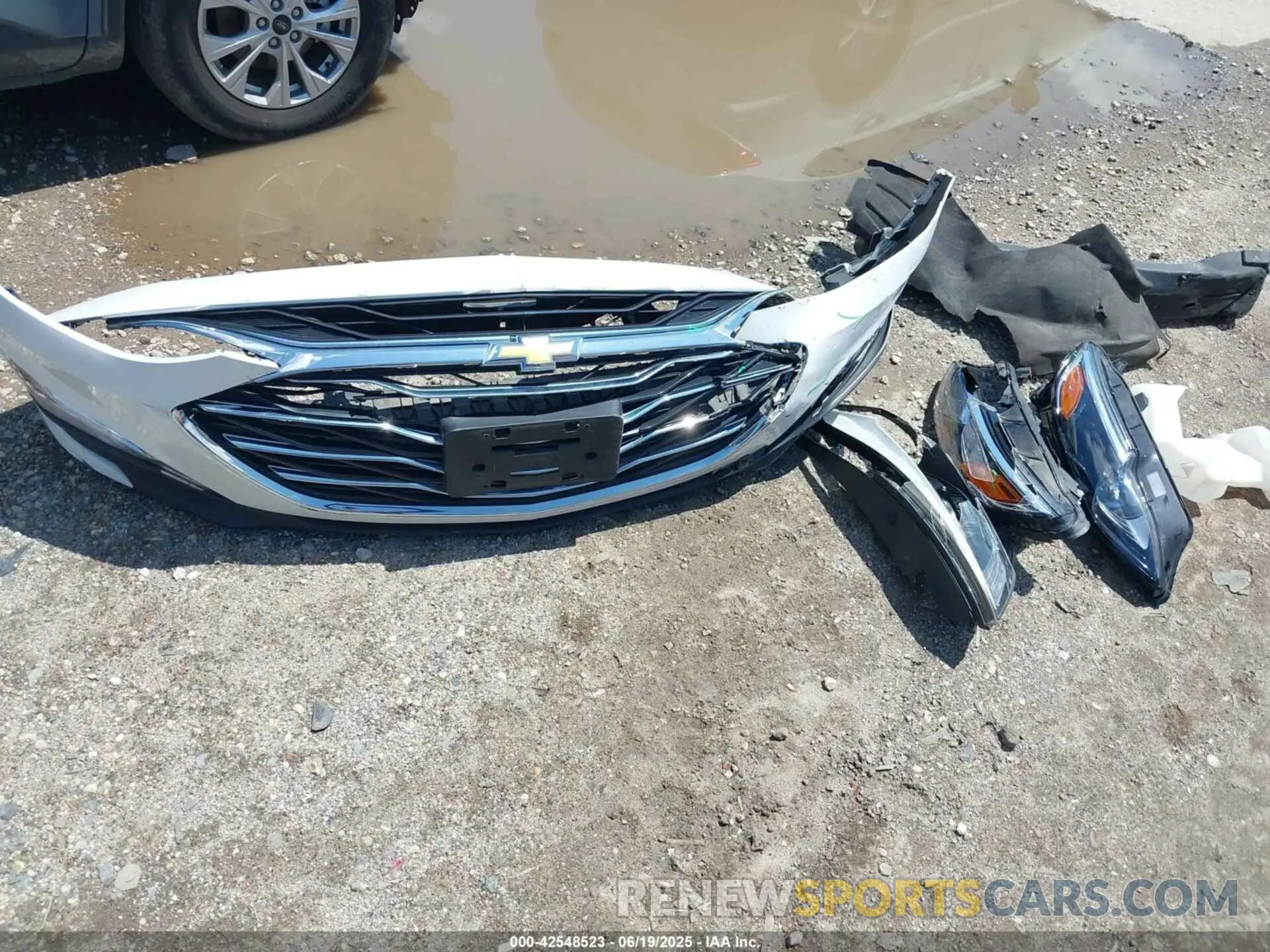 12 Photograph of a damaged car 1G1ZC5STXNF171936 CHEVROLET MALIBU 2022