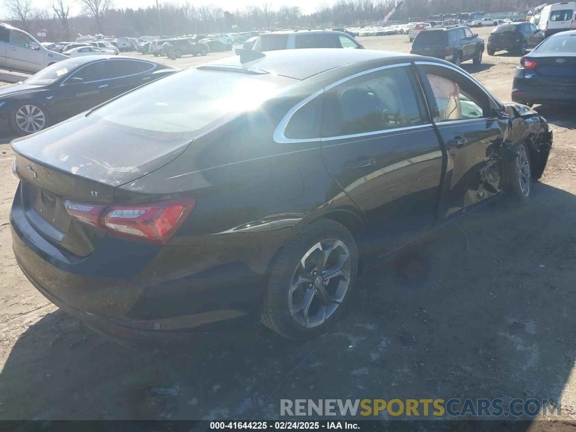 4 Photograph of a damaged car 1G1ZD5ST0NF104114 CHEVROLET MALIBU 2022