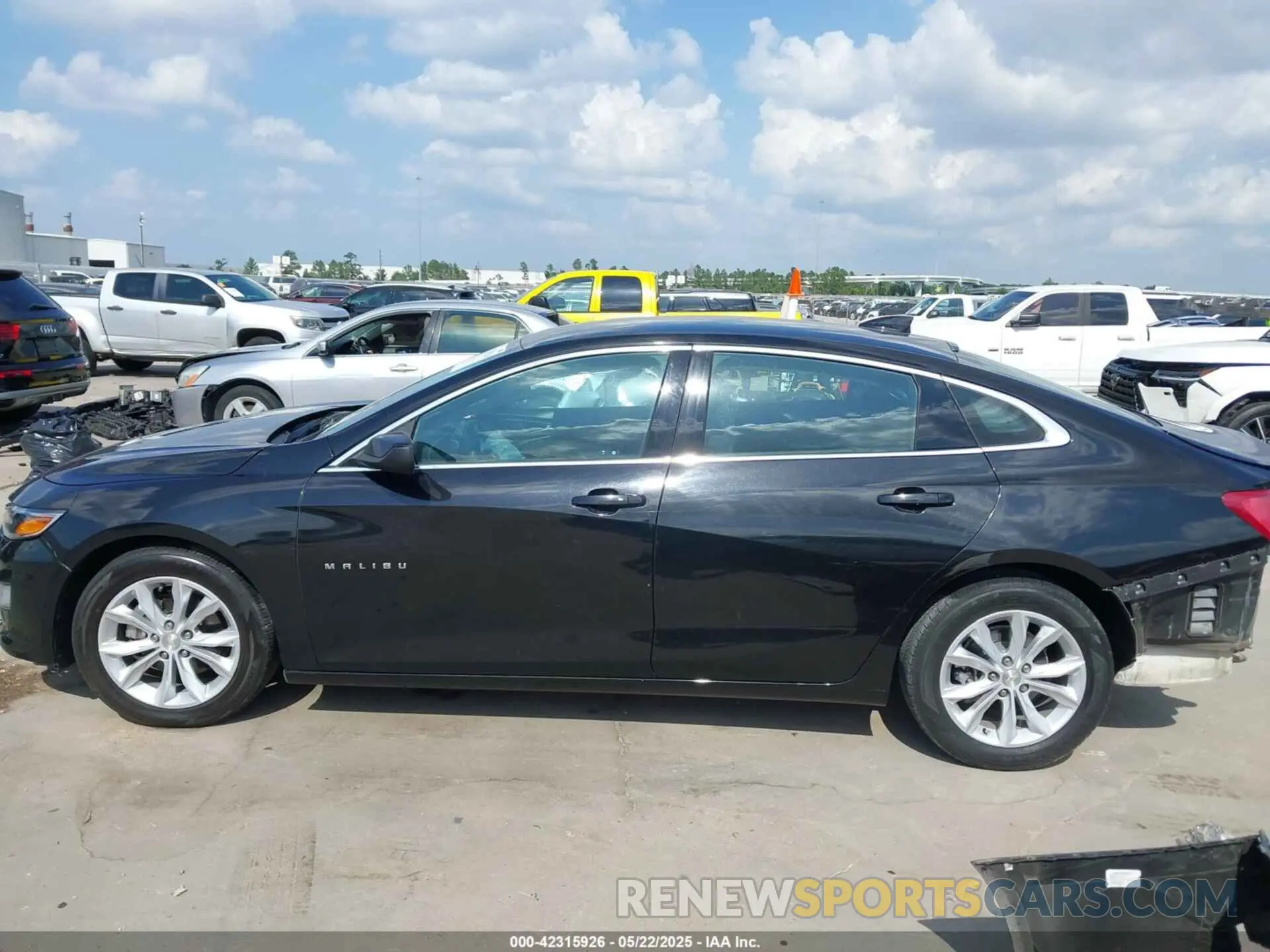 15 Photograph of a damaged car 1G1ZD5ST0NF127604 CHEVROLET MALIBU 2022