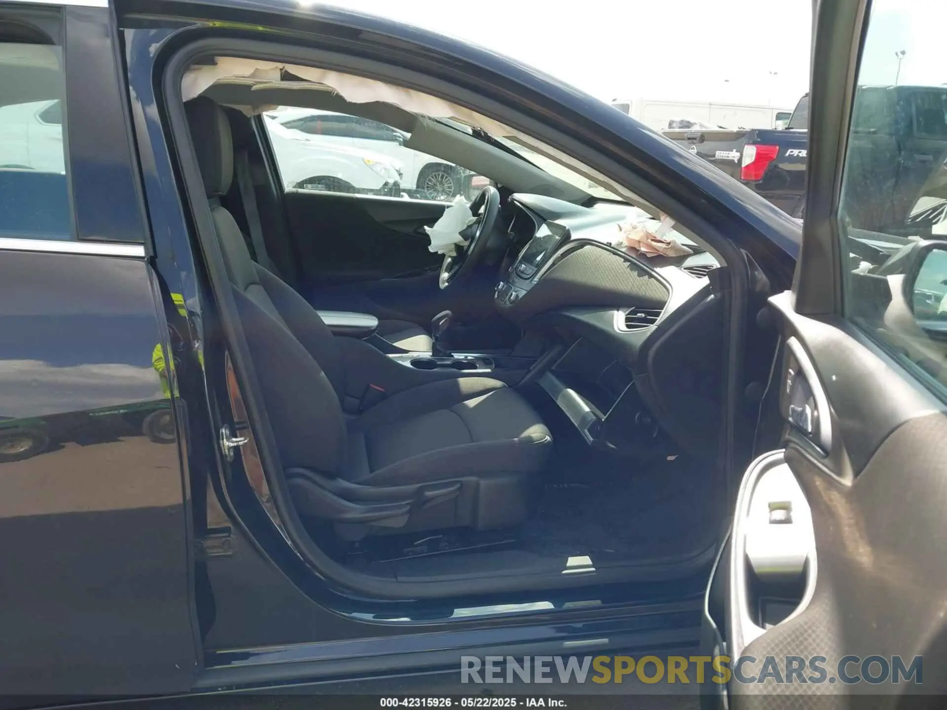 5 Photograph of a damaged car 1G1ZD5ST0NF127604 CHEVROLET MALIBU 2022