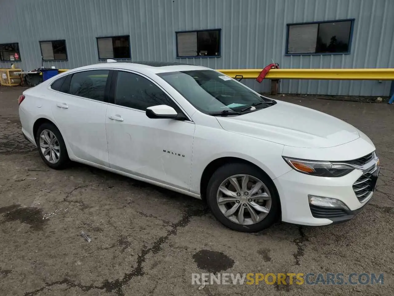 4 Photograph of a damaged car 1G1ZD5ST0NF132513 CHEVROLET MALIBU 2022
