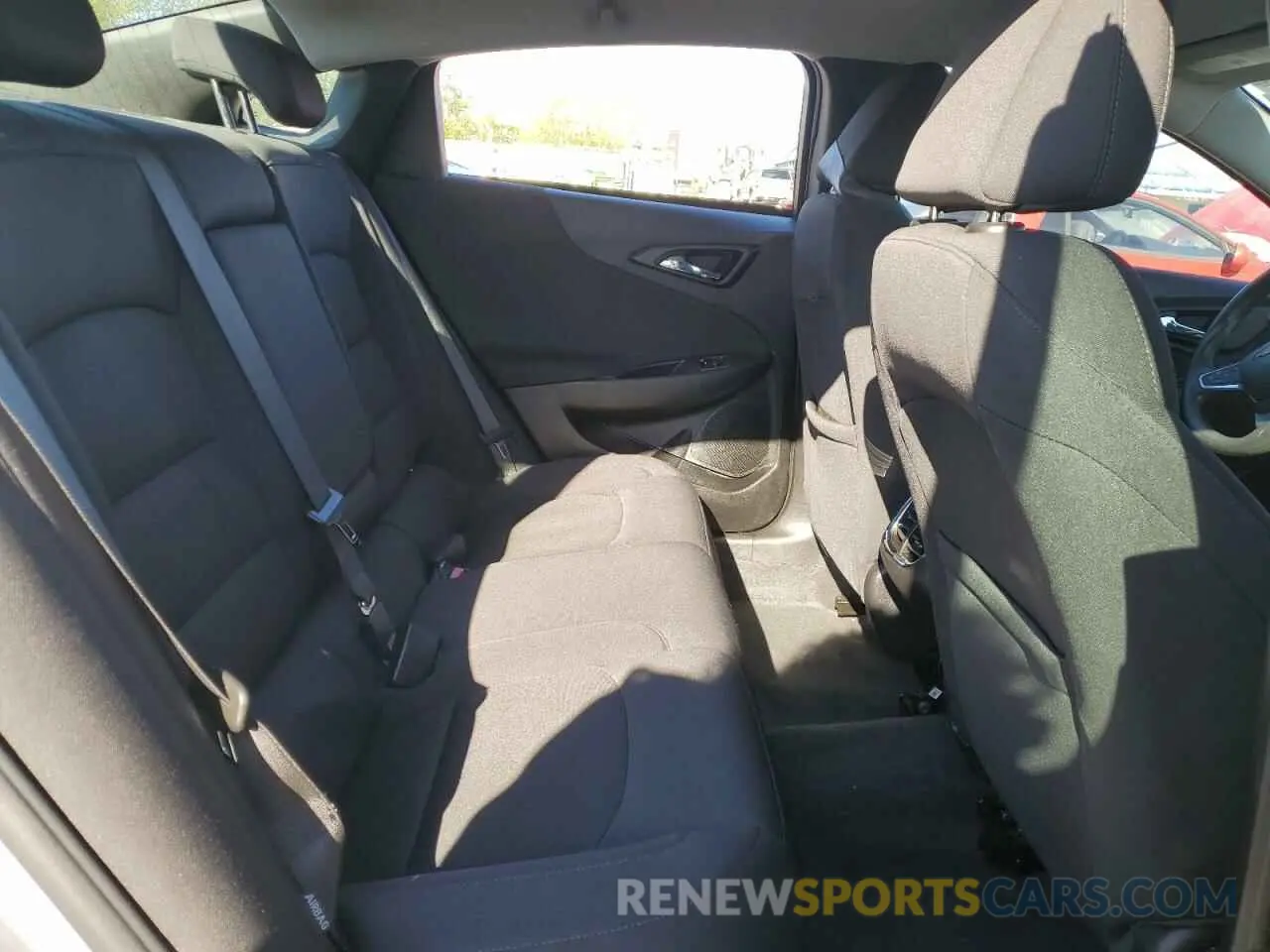 10 Photograph of a damaged car 1G1ZD5ST0NF174289 CHEVROLET MALIBU 2022