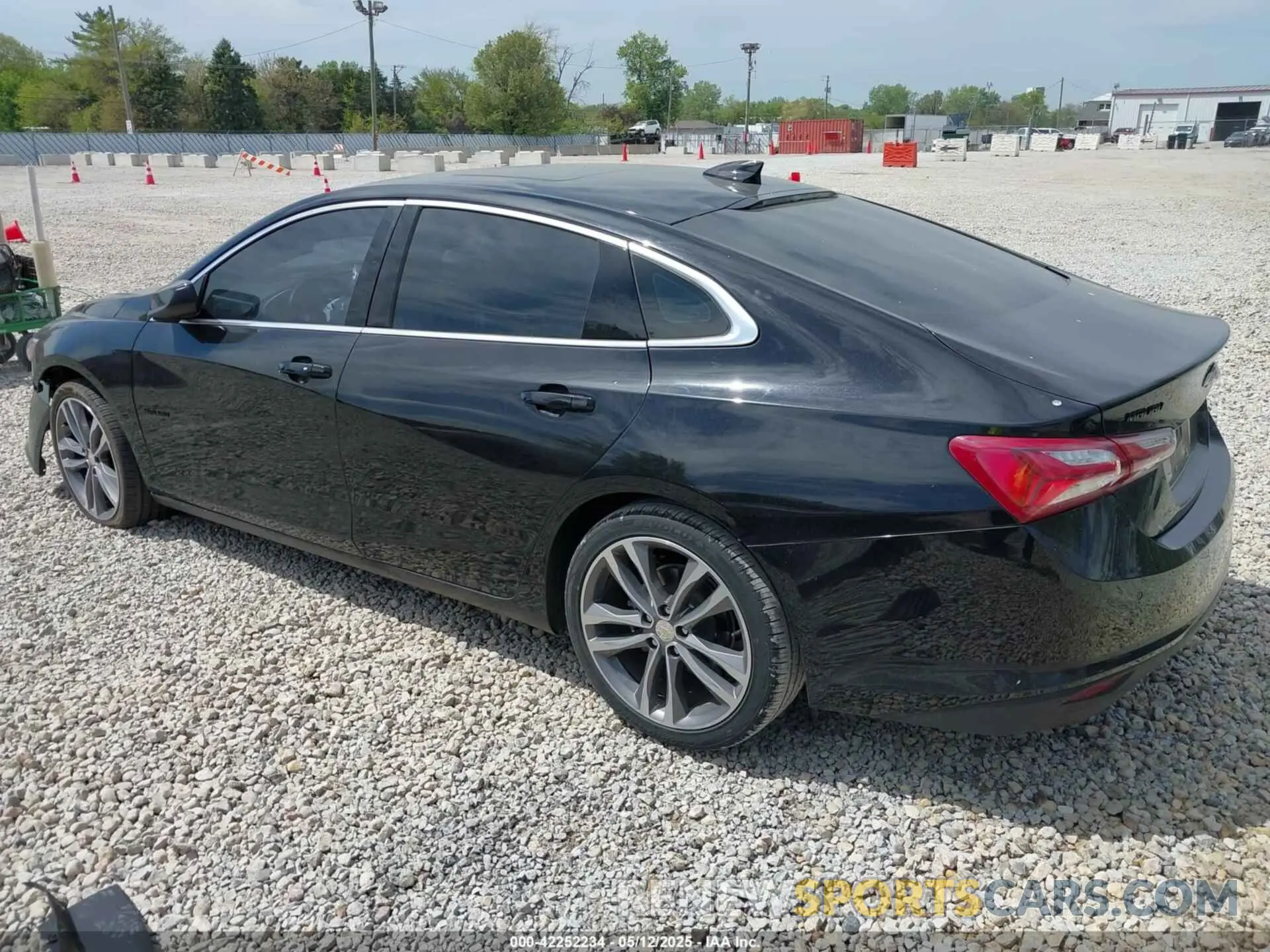 3 Photograph of a damaged car 1G1ZD5ST1NF105644 CHEVROLET MALIBU 2022