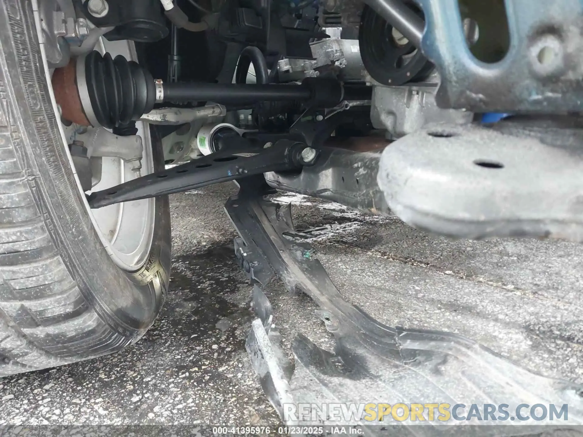 17 Photograph of a damaged car 1G1ZD5ST1NF111816 CHEVROLET MALIBU 2022