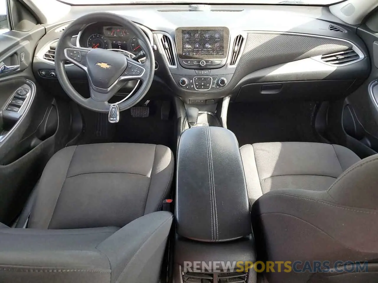 8 Photograph of a damaged car 1G1ZD5ST1NF124064 CHEVROLET MALIBU 2022