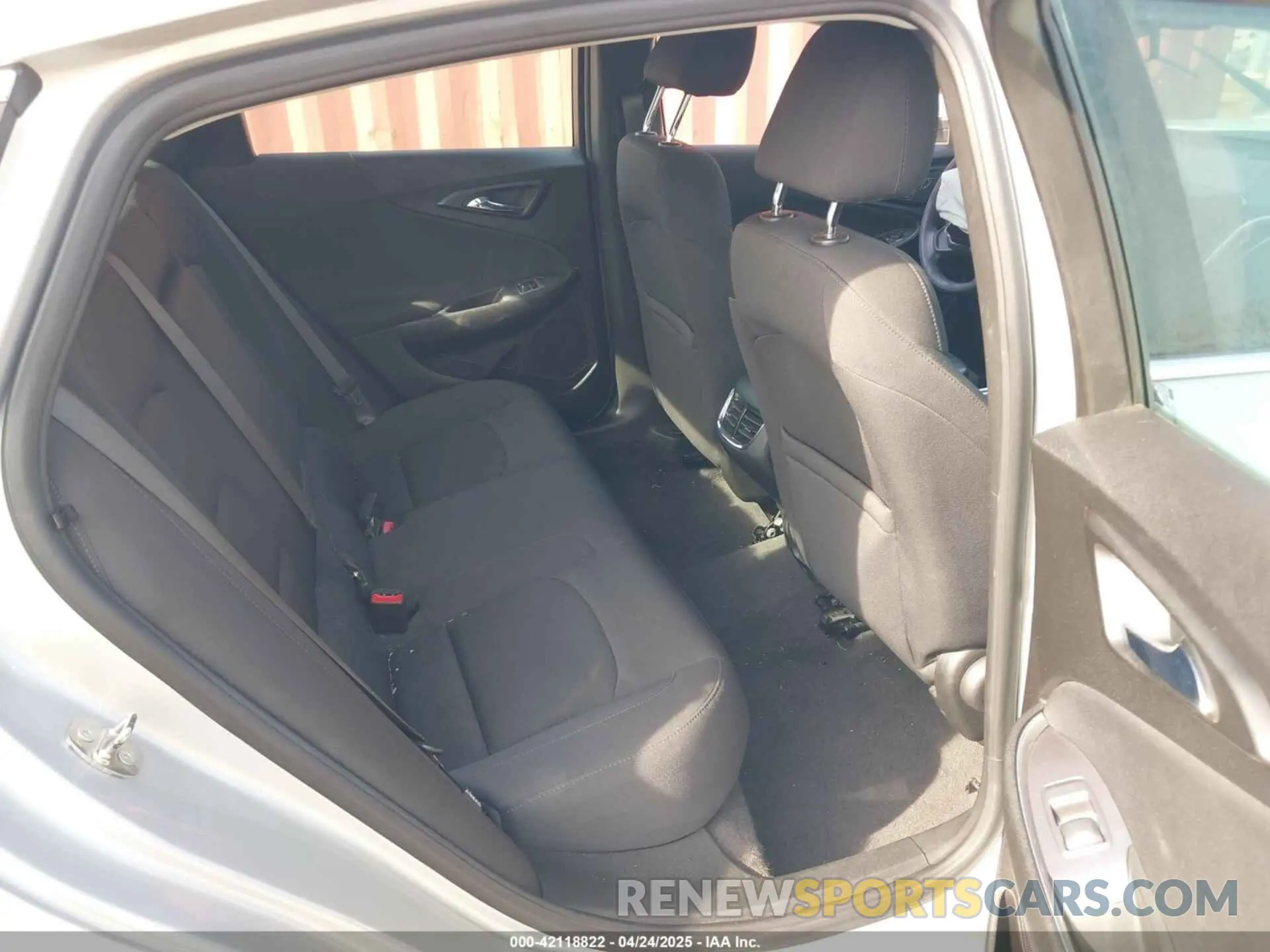 8 Фотография поврежденного автомобиля 1G1ZD5ST1NF132598 CHEVROLET MALIBU 2022