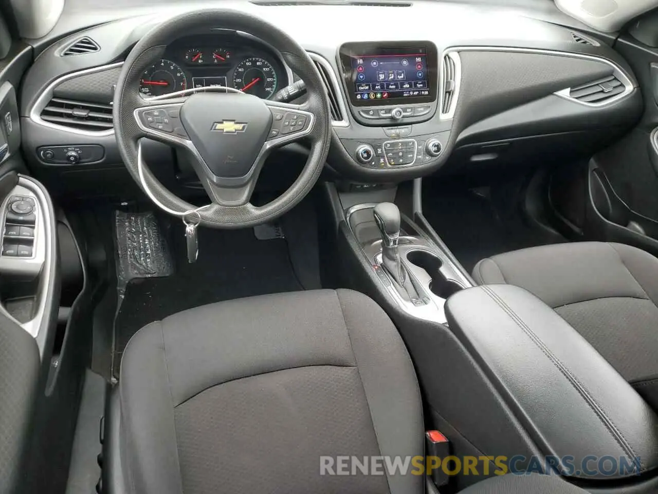 8 Фотография поврежденного автомобиля 1G1ZD5ST1NF153984 CHEVROLET MALIBU 2022