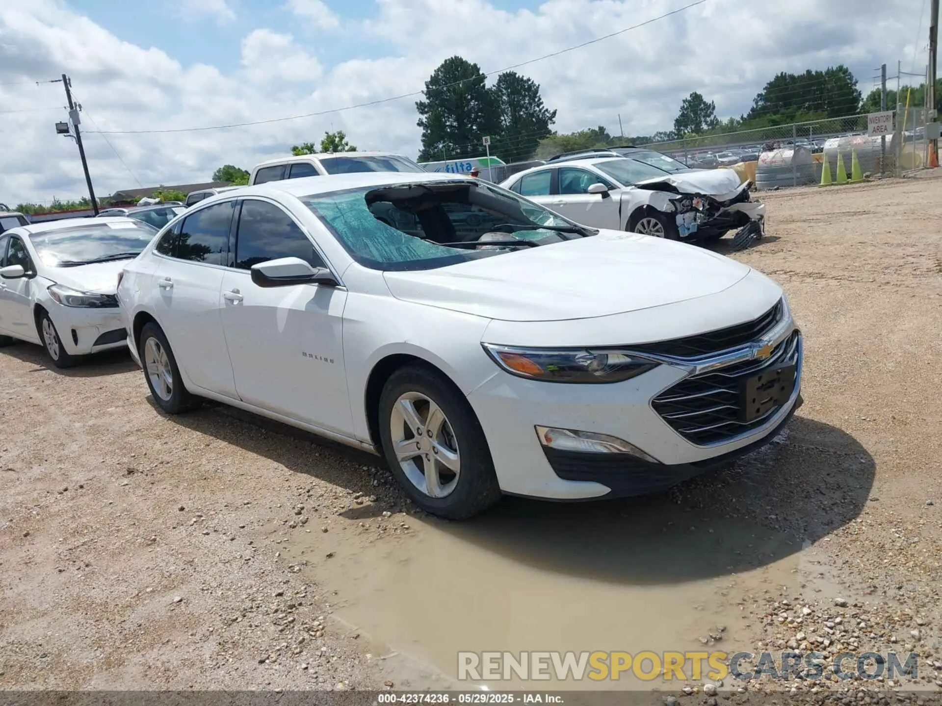 1 Фотография поврежденного автомобиля 1G1ZD5ST1NF184328 CHEVROLET MALIBU 2022