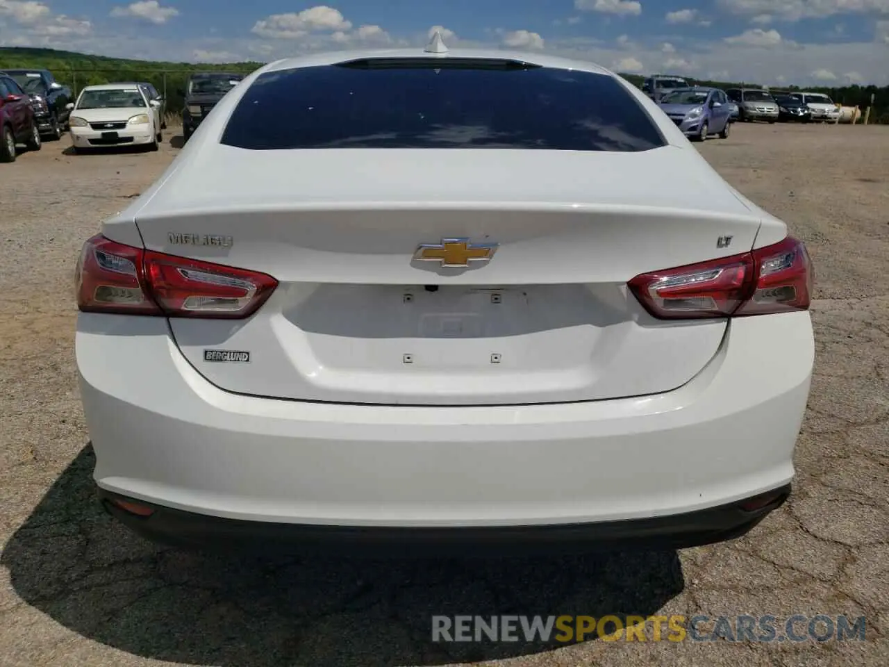 6 Photograph of a damaged car 1G1ZD5ST2NF131010 CHEVROLET MALIBU 2022