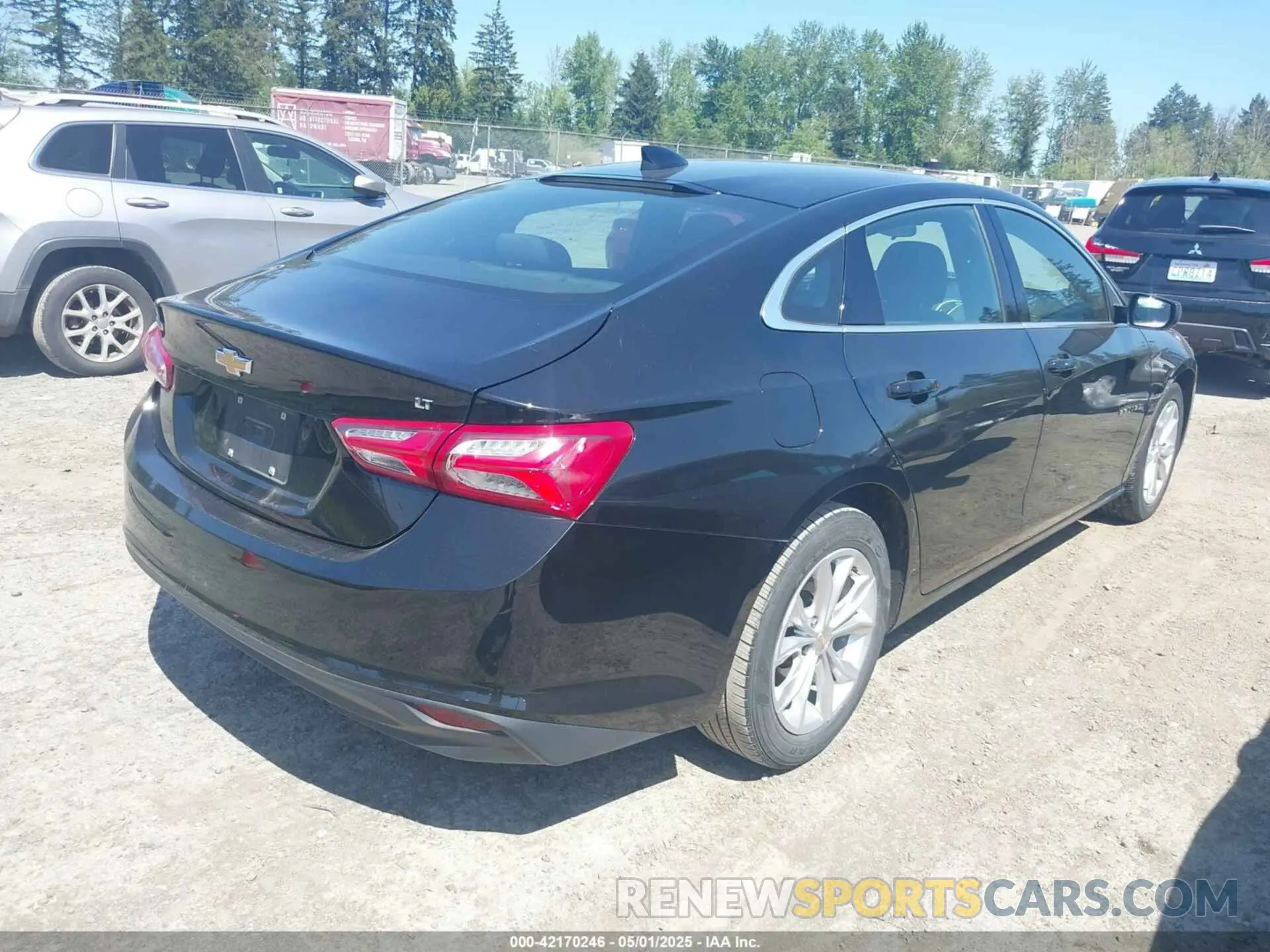 4 Photograph of a damaged car 1G1ZD5ST2NF160832 CHEVROLET MALIBU 2022