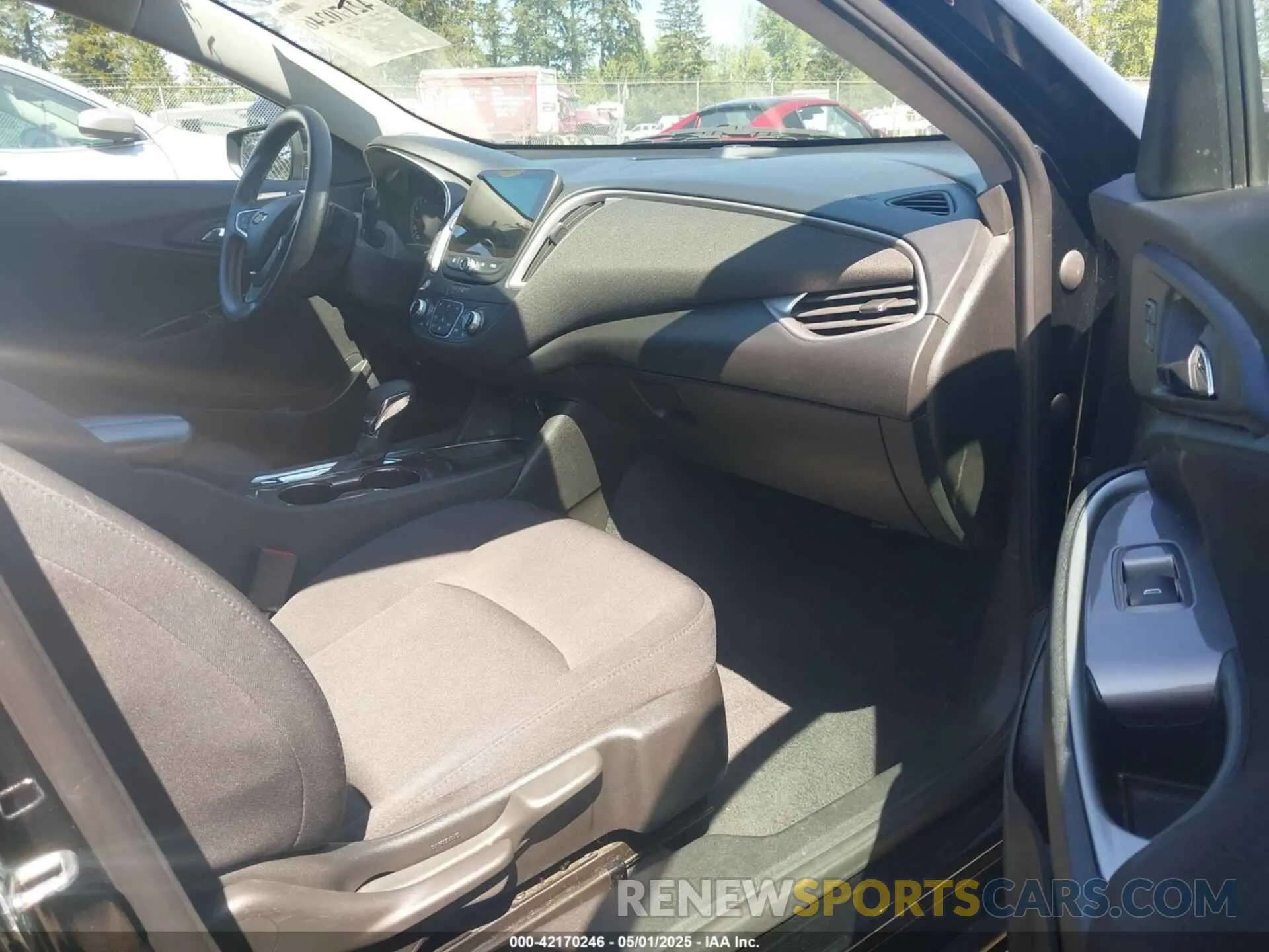 5 Photograph of a damaged car 1G1ZD5ST2NF160832 CHEVROLET MALIBU 2022