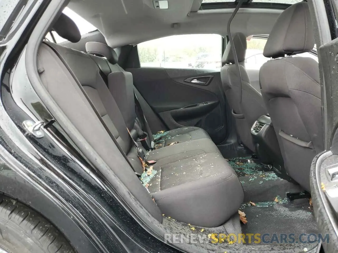 10 Photograph of a damaged car 1G1ZD5ST2NF163827 CHEVROLET MALIBU 2022