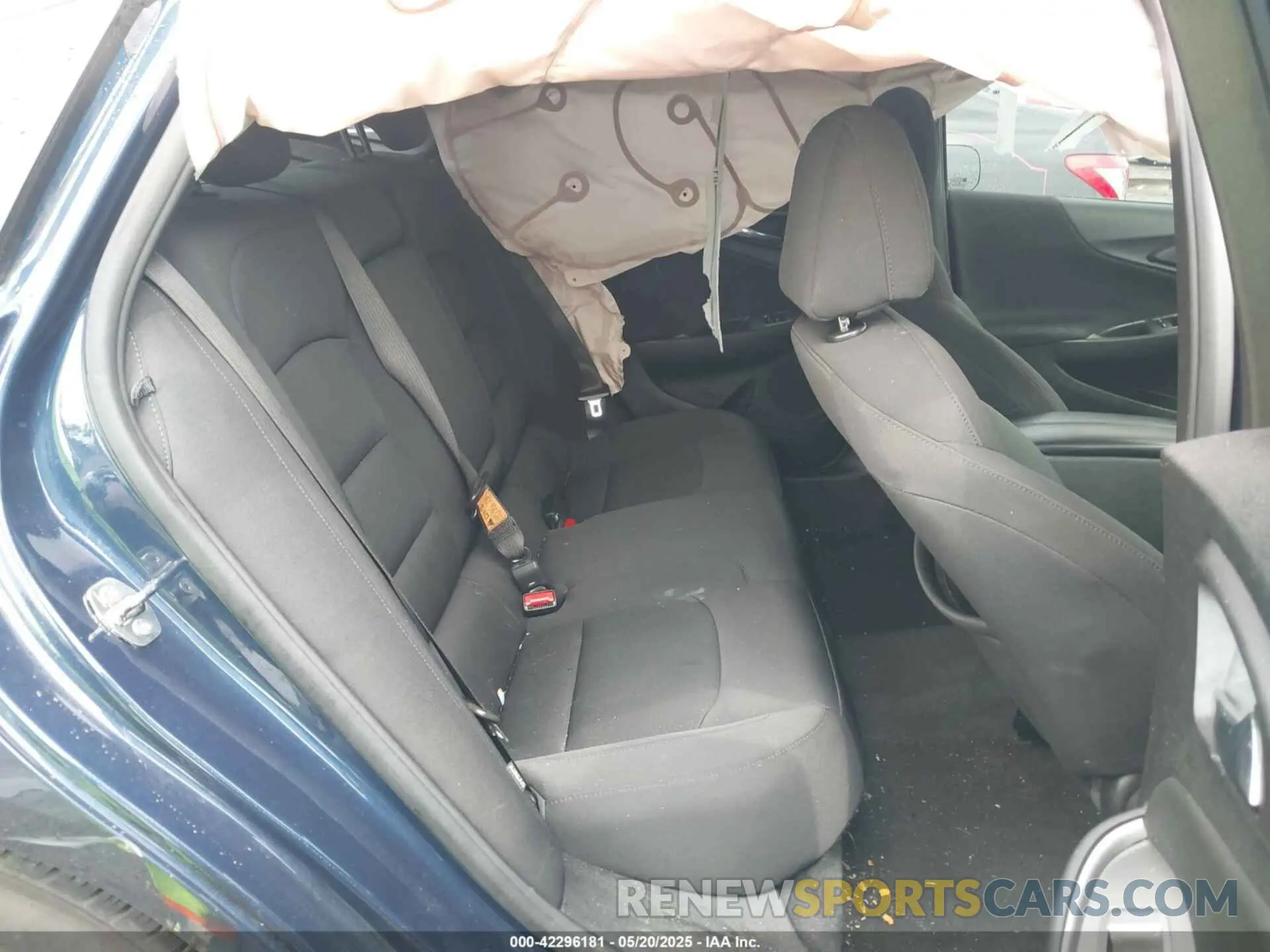 8 Photograph of a damaged car 1G1ZD5ST2NF171930 CHEVROLET MALIBU 2022