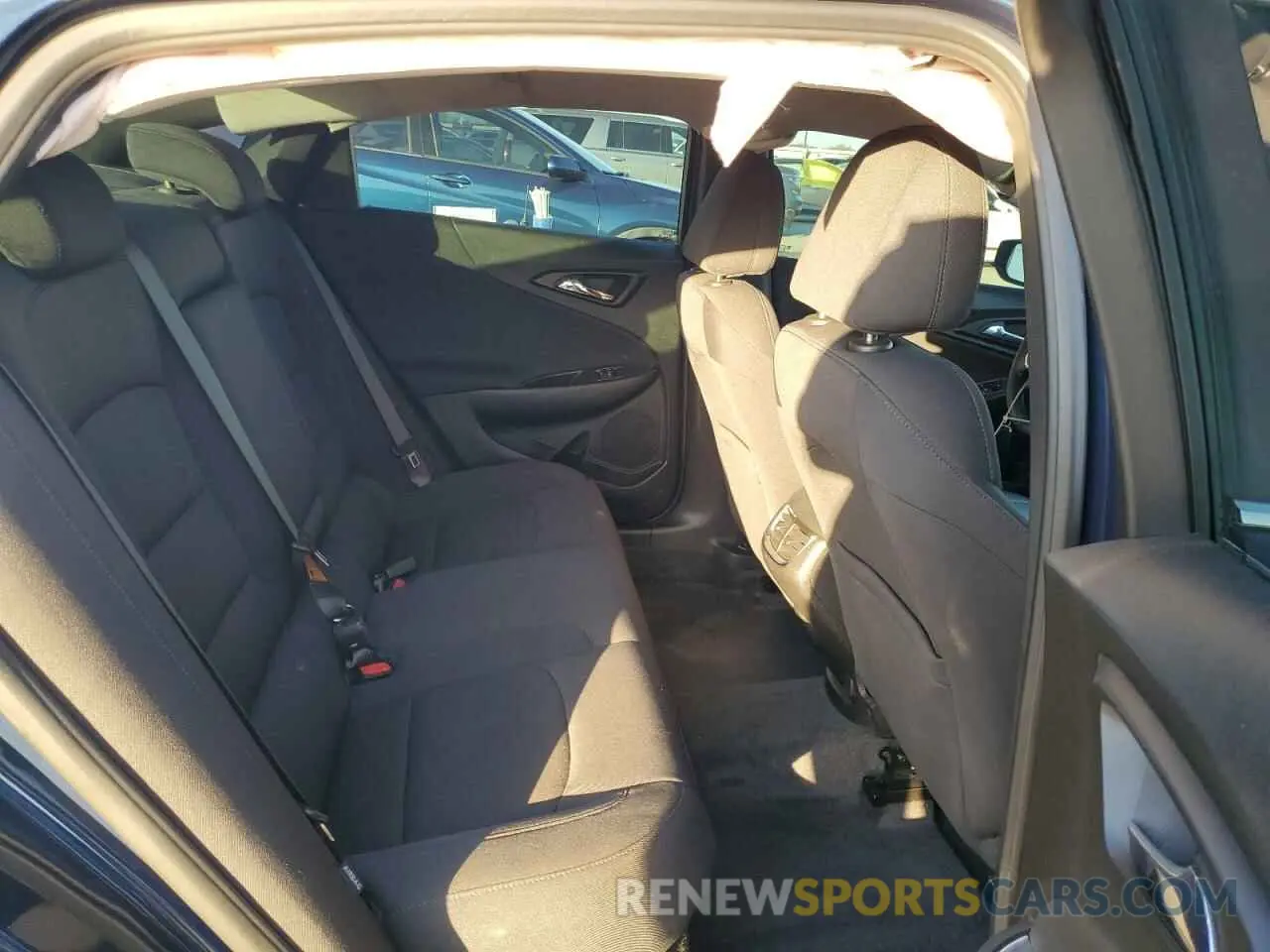 10 Photograph of a damaged car 1G1ZD5ST3NF105399 CHEVROLET MALIBU 2022