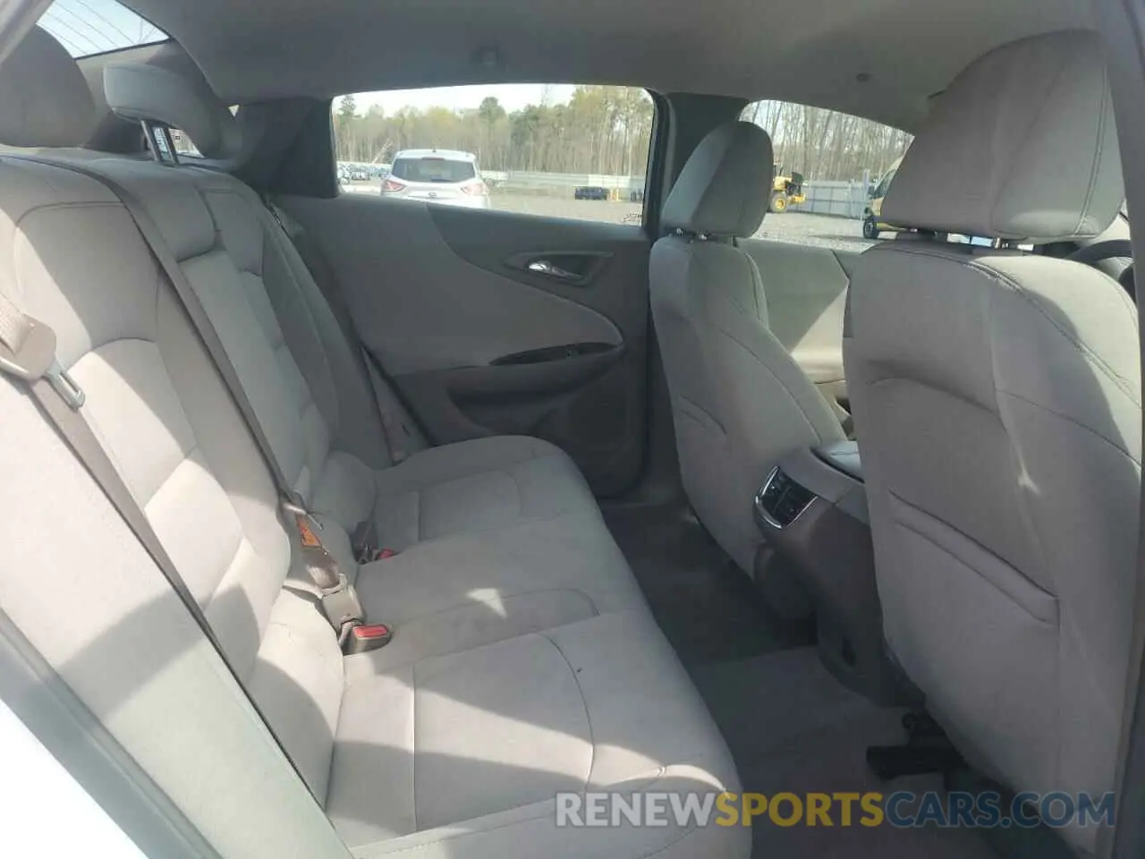 10 Photograph of a damaged car 1G1ZD5ST3NF114393 CHEVROLET MALIBU 2022