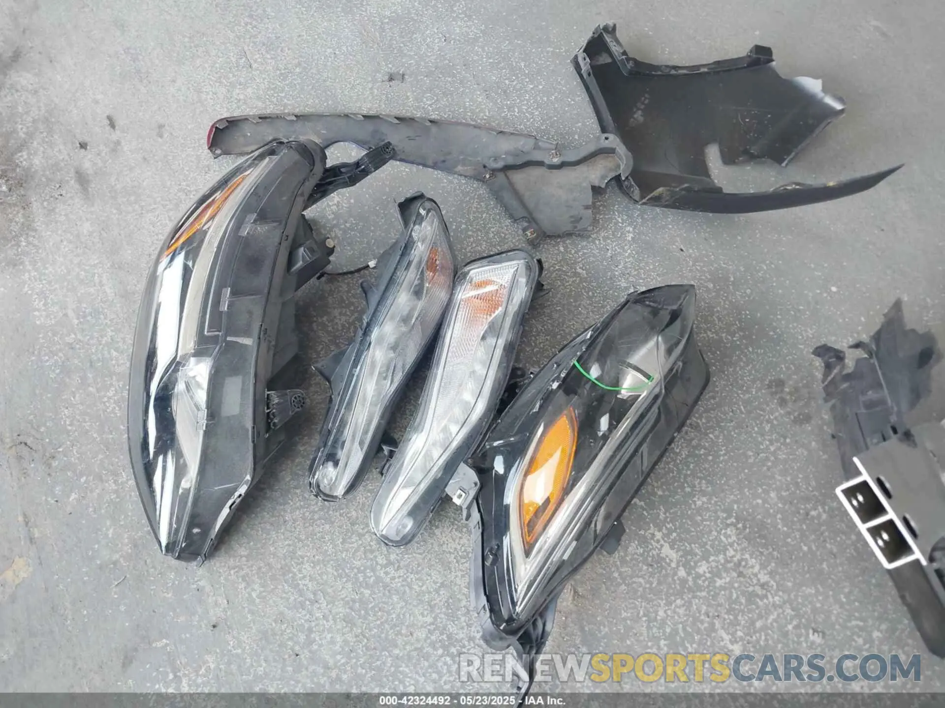 12 Photograph of a damaged car 1G1ZD5ST3NF118833 CHEVROLET MALIBU 2022