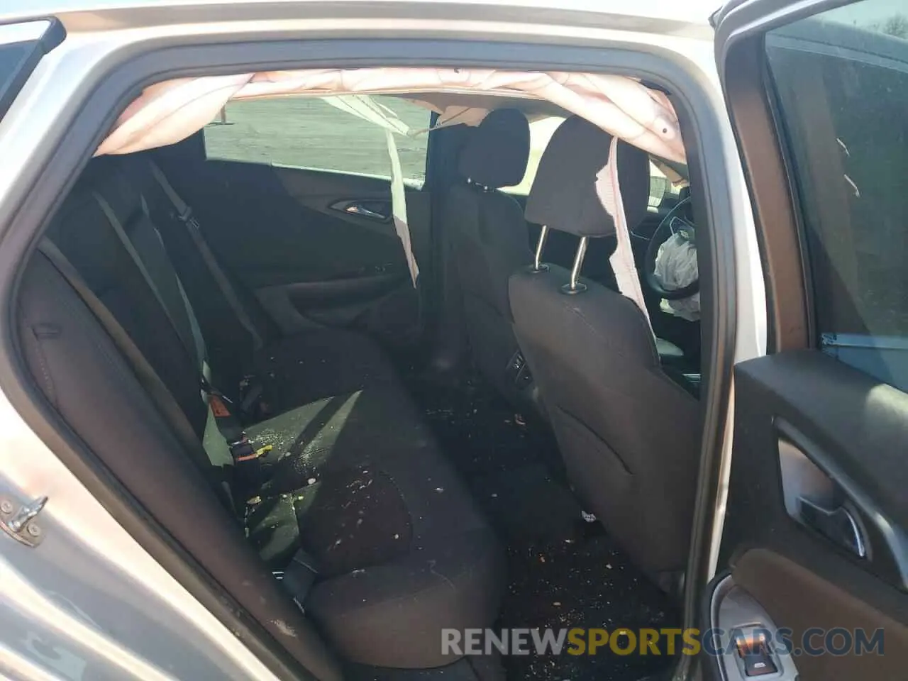 10 Photograph of a damaged car 1G1ZD5ST3NF129556 CHEVROLET MALIBU 2022
