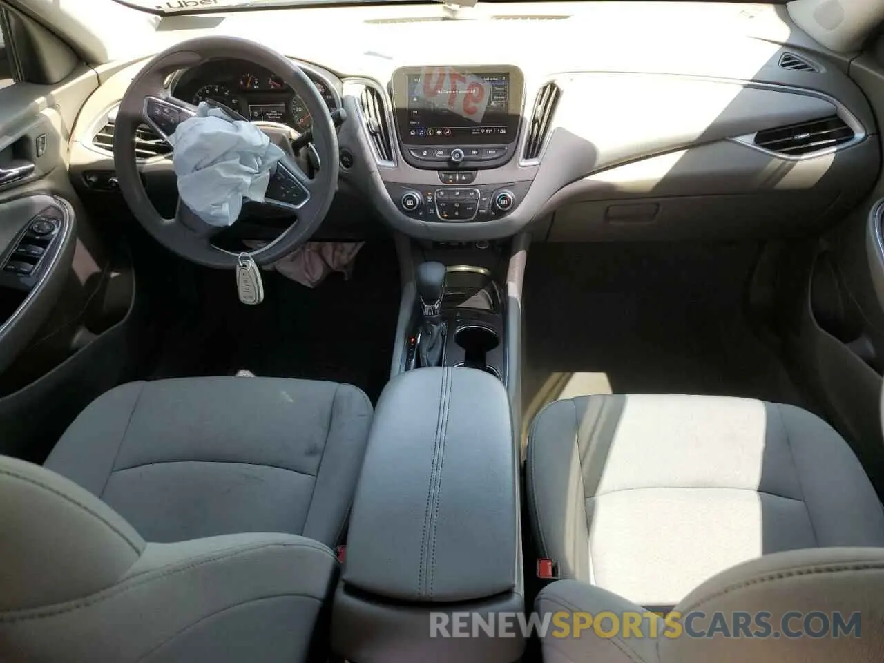 8 Photograph of a damaged car 1G1ZD5ST3NF130691 CHEVROLET MALIBU 2022