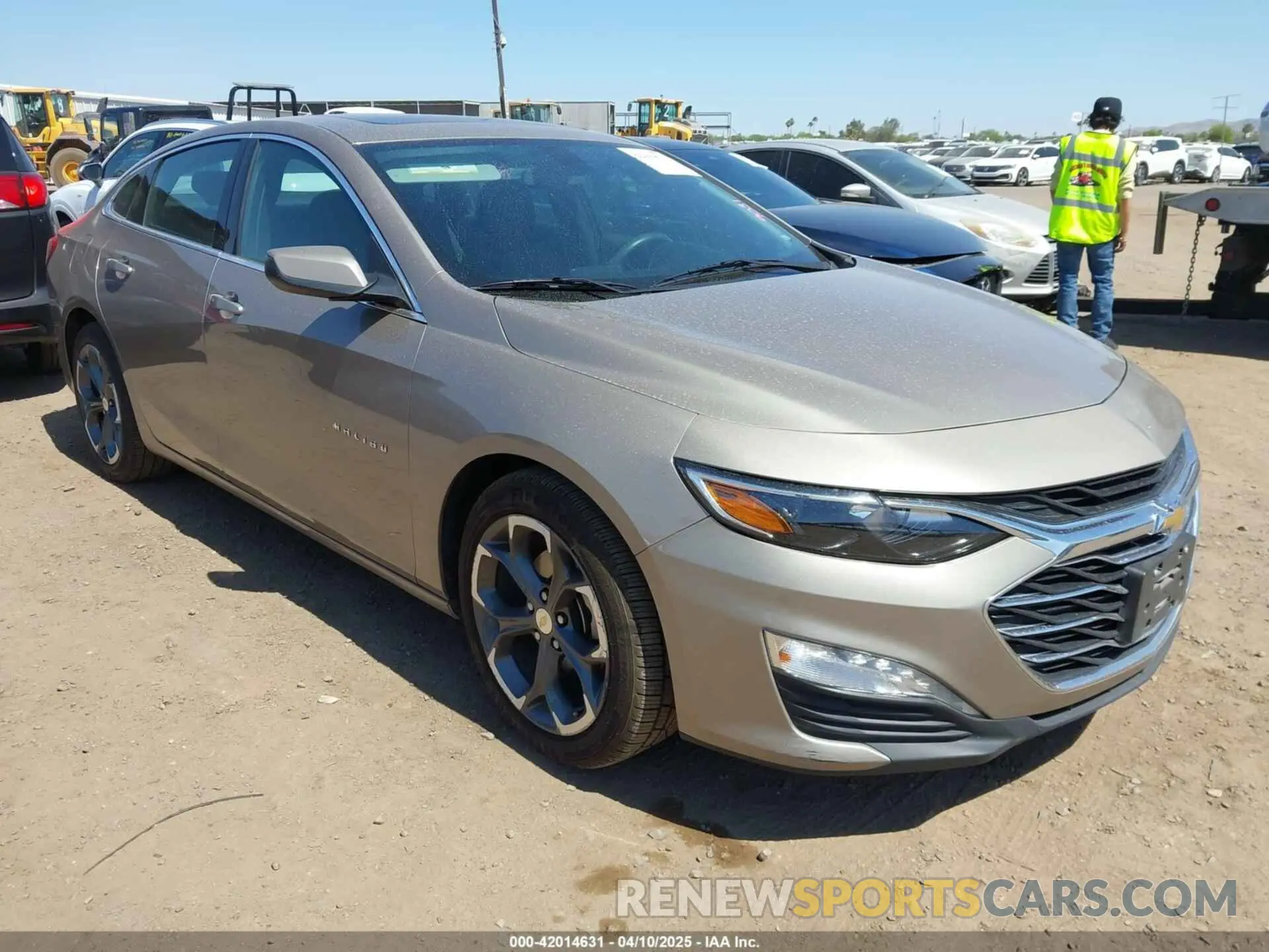 1 Фотография поврежденного автомобиля 1G1ZD5ST3NF132022 CHEVROLET MALIBU 2022