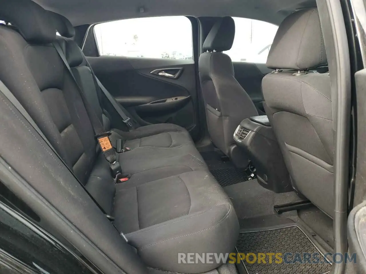 10 Photograph of a damaged car 1G1ZD5ST3NF140993 CHEVROLET MALIBU 2022