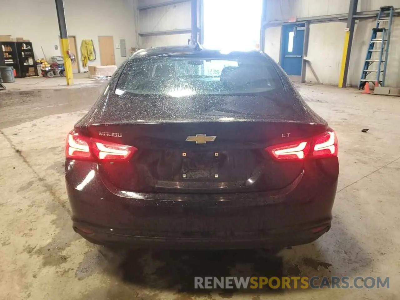 6 Photograph of a damaged car 1G1ZD5ST3NF194018 CHEVROLET MALIBU 2022