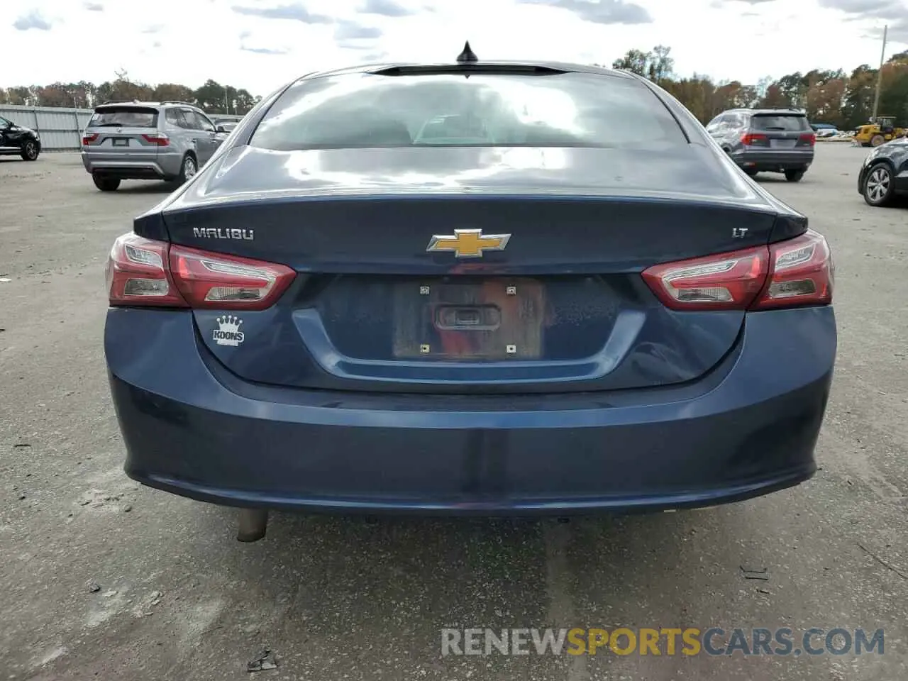 6 Photograph of a damaged car 1G1ZD5ST4NF118971 CHEVROLET MALIBU 2022