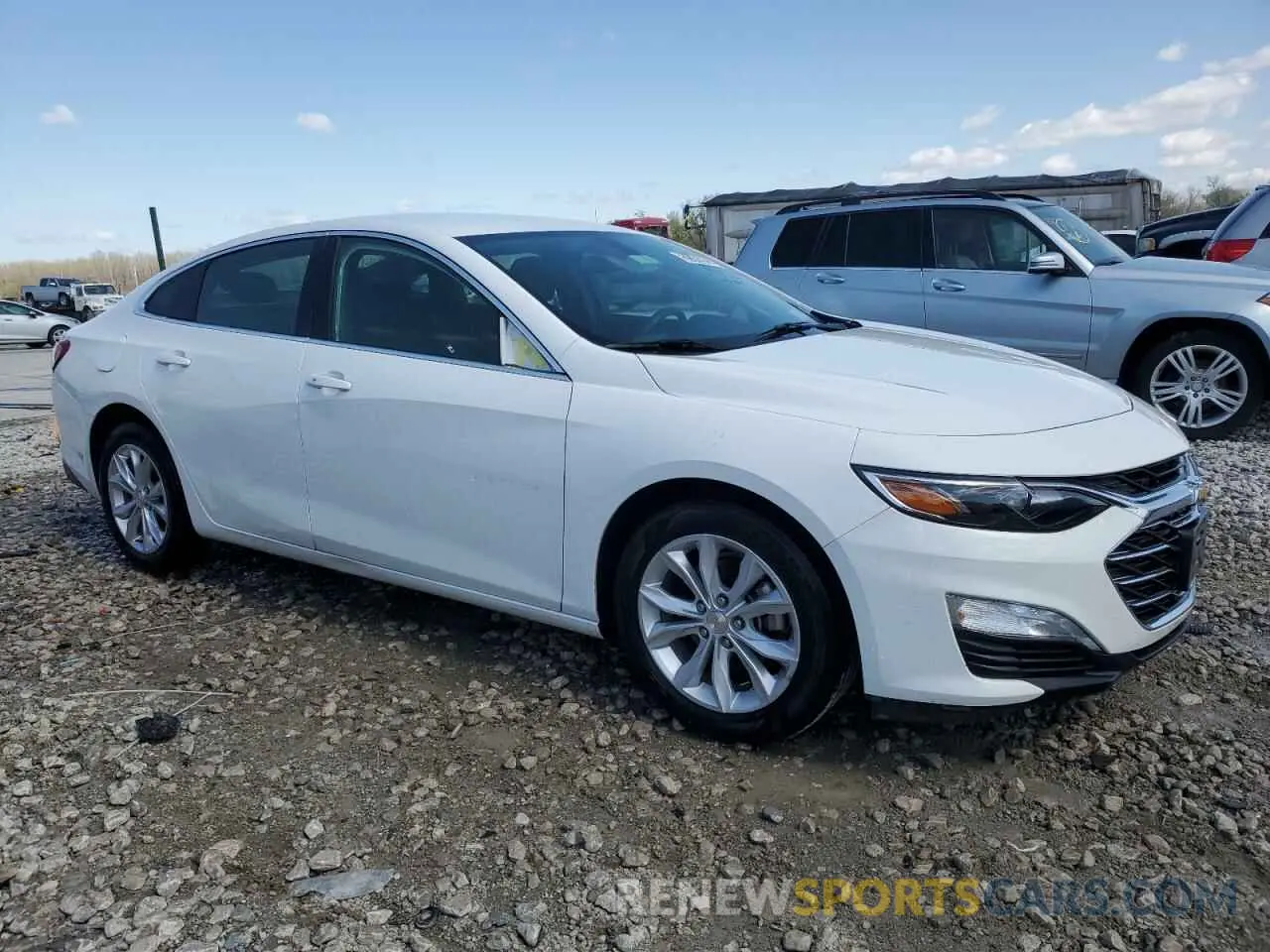 4 Photograph of a damaged car 1G1ZD5ST4NF136211 CHEVROLET MALIBU 2022