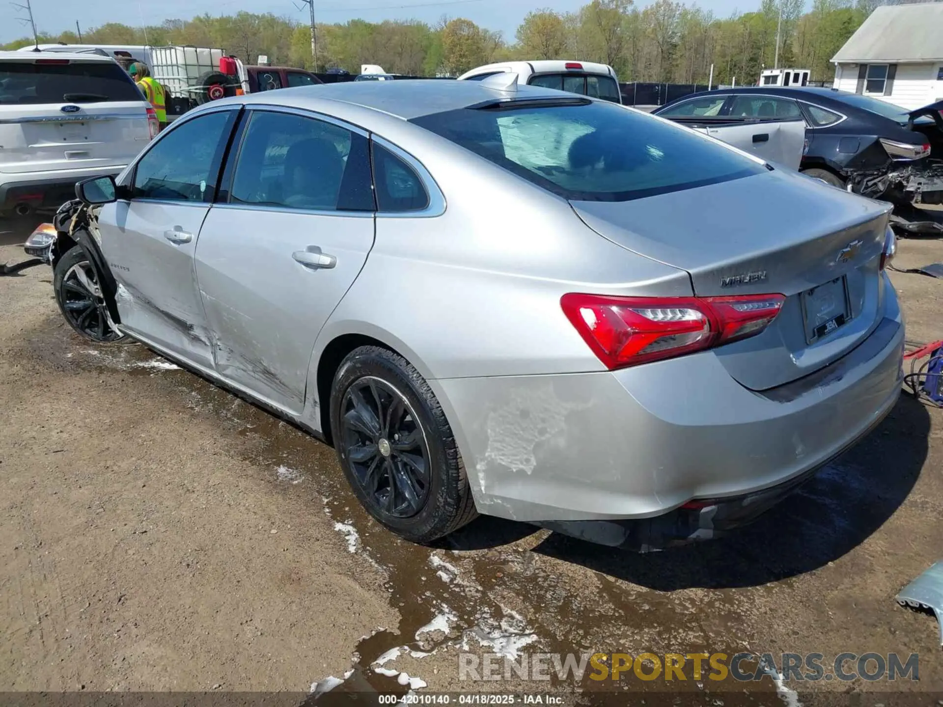 3 Photograph of a damaged car 1G1ZD5ST5NF121944 CHEVROLET MALIBU 2022