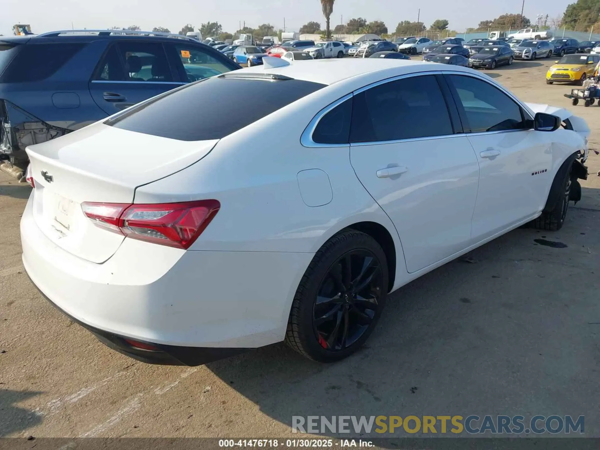 4 Photograph of a damaged car 1G1ZD5ST5NF160338 CHEVROLET MALIBU 2022