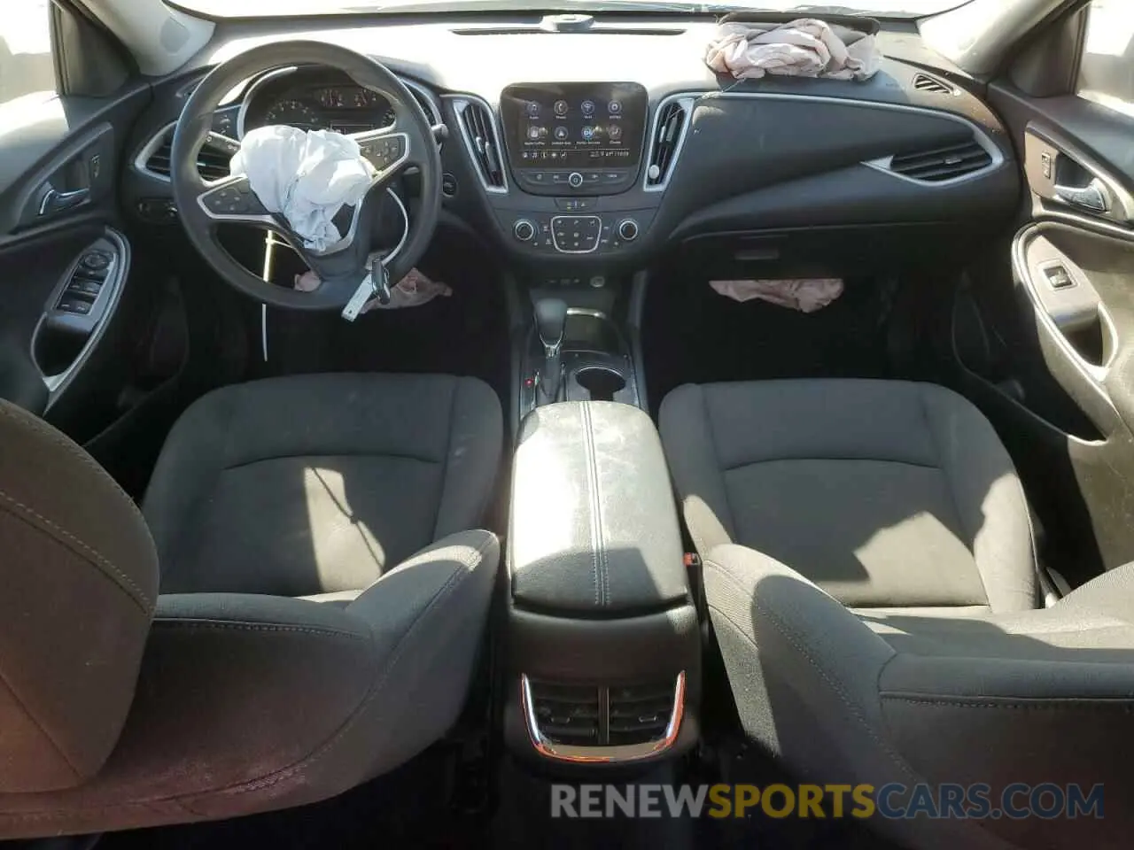 8 Photograph of a damaged car 1G1ZD5ST5NF164700 CHEVROLET MALIBU 2022