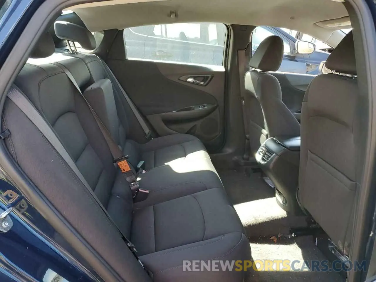 10 Photograph of a damaged car 1G1ZD5ST6NF126487 CHEVROLET MALIBU 2022