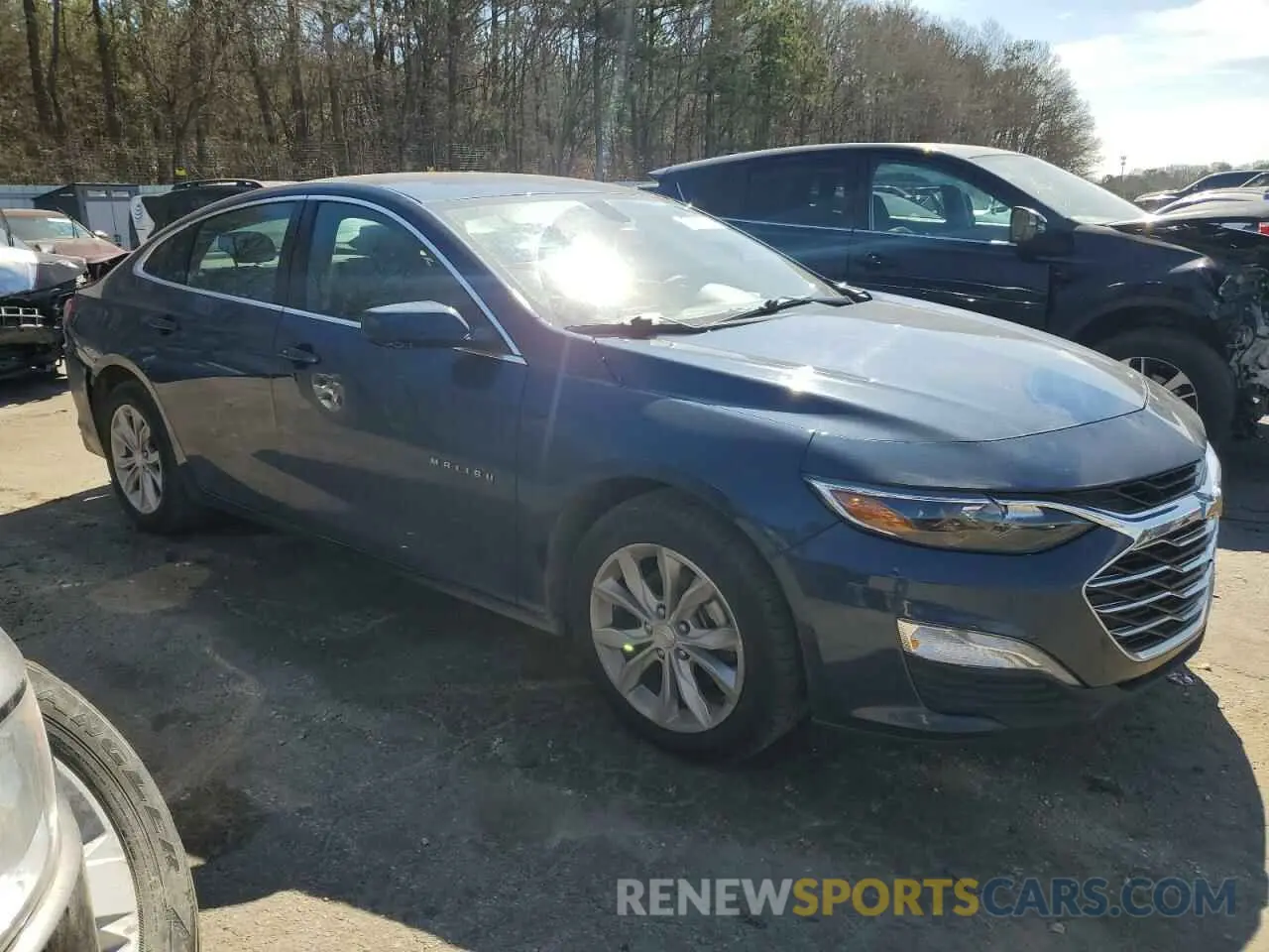4 Photograph of a damaged car 1G1ZD5ST6NF126487 CHEVROLET MALIBU 2022