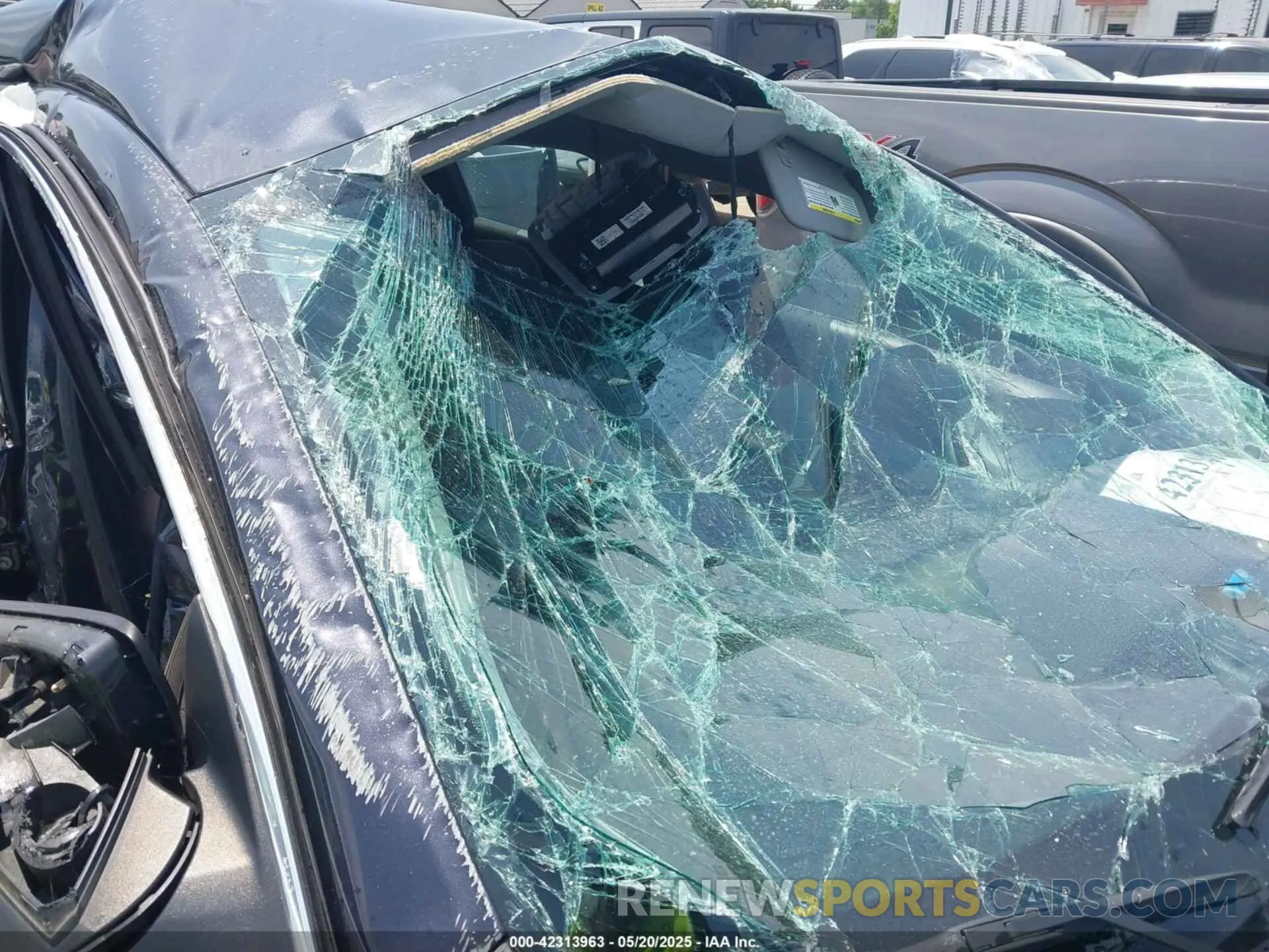 17 Photograph of a damaged car 1G1ZD5ST6NF160882 CHEVROLET MALIBU 2022