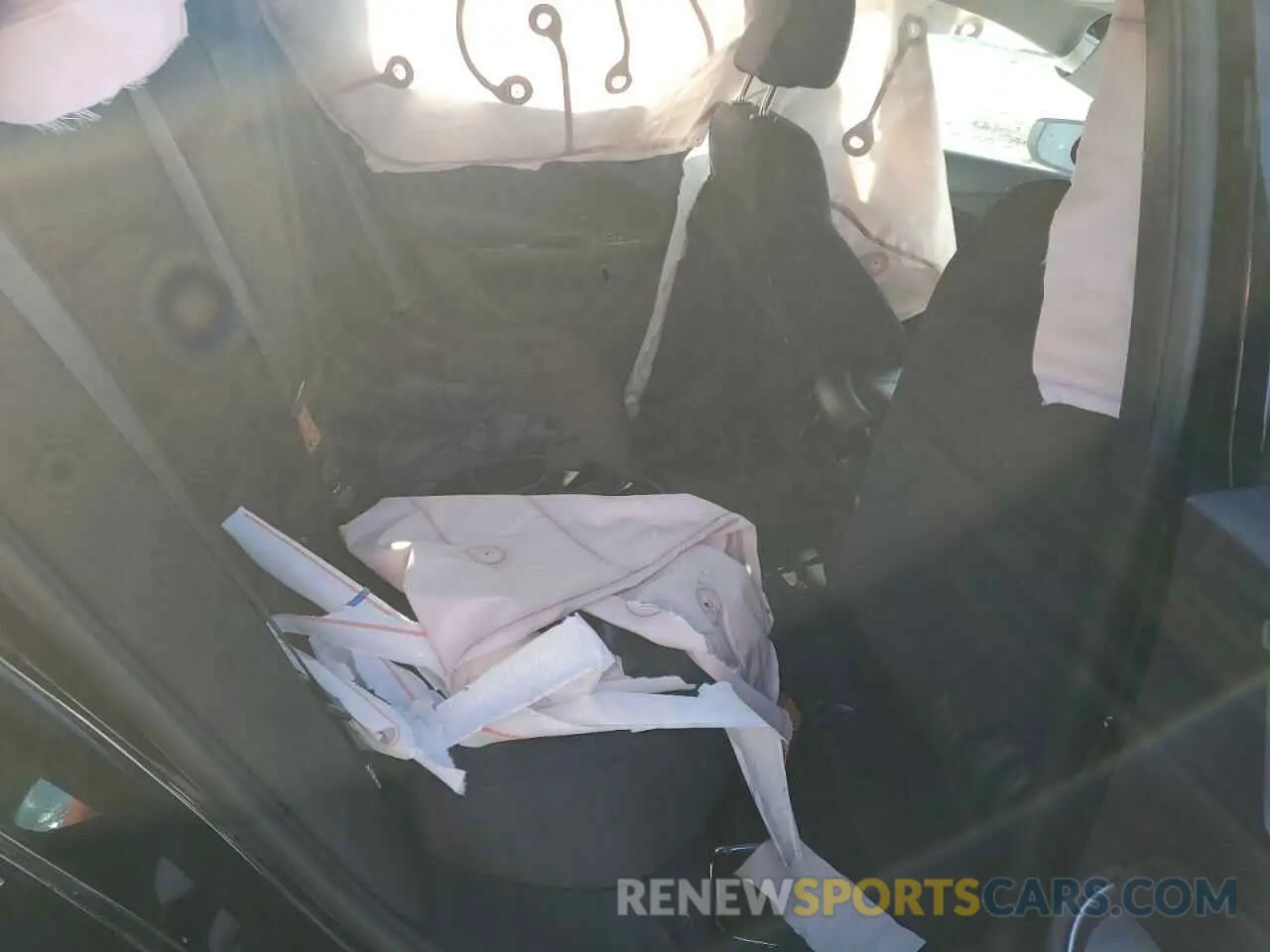 10 Photograph of a damaged car 1G1ZD5ST7NF109598 CHEVROLET MALIBU 2022
