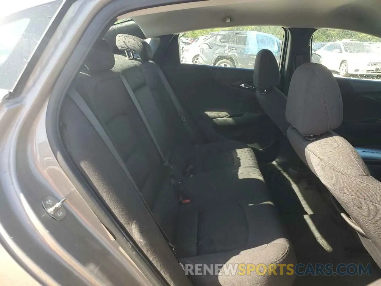 10 Photograph of a damaged car 1G1ZD5ST7NF123582 CHEVROLET MALIBU 2022