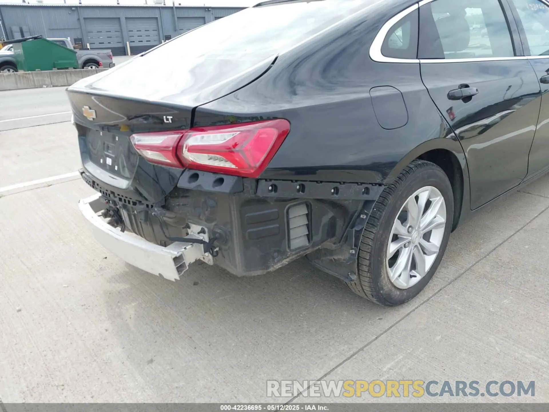 19 Photograph of a damaged car 1G1ZD5ST7NF132346 CHEVROLET MALIBU 2022
